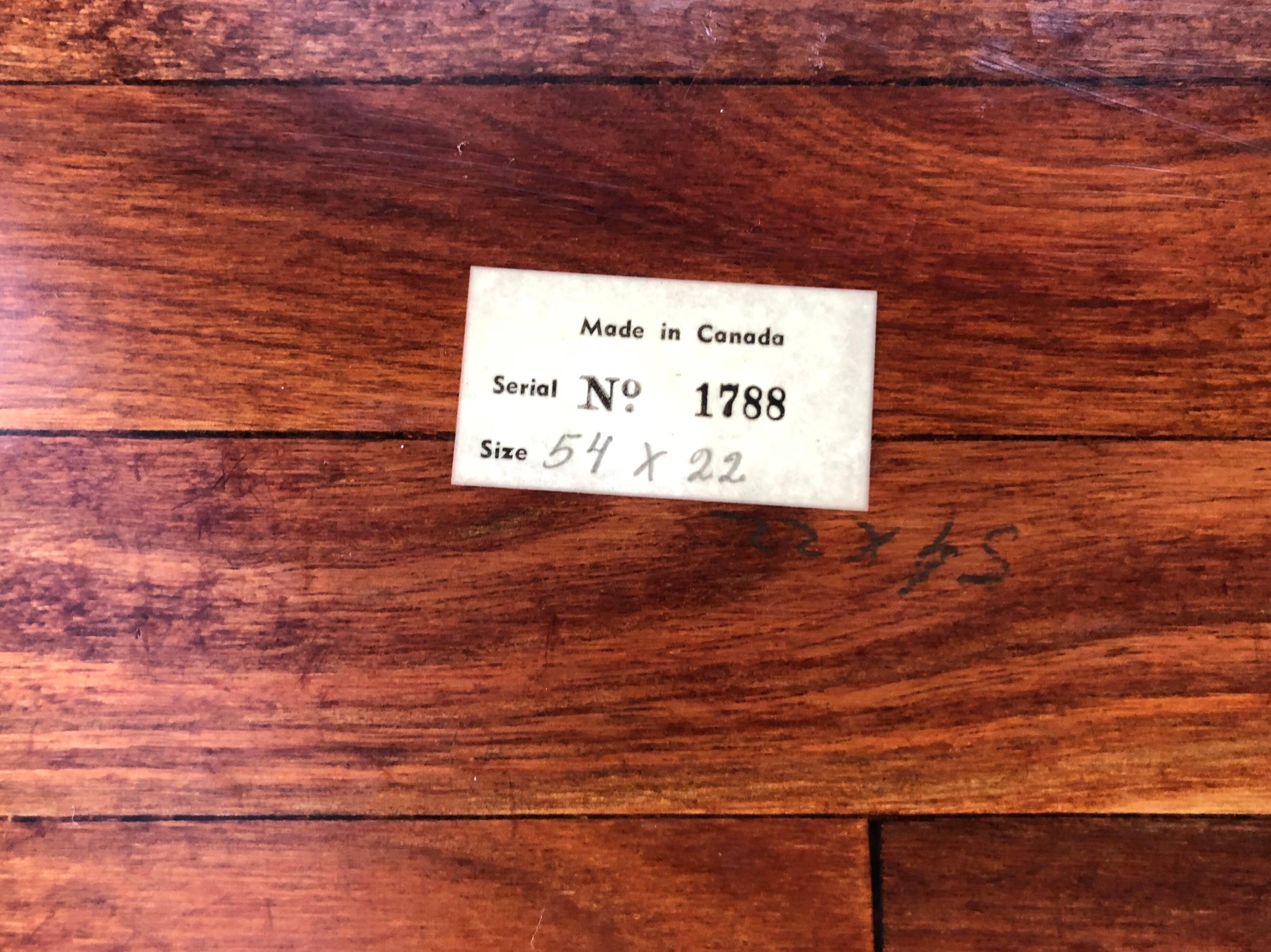 Canadien Table basse en bois en forme de rein, moderne du milieu du siècle dernier