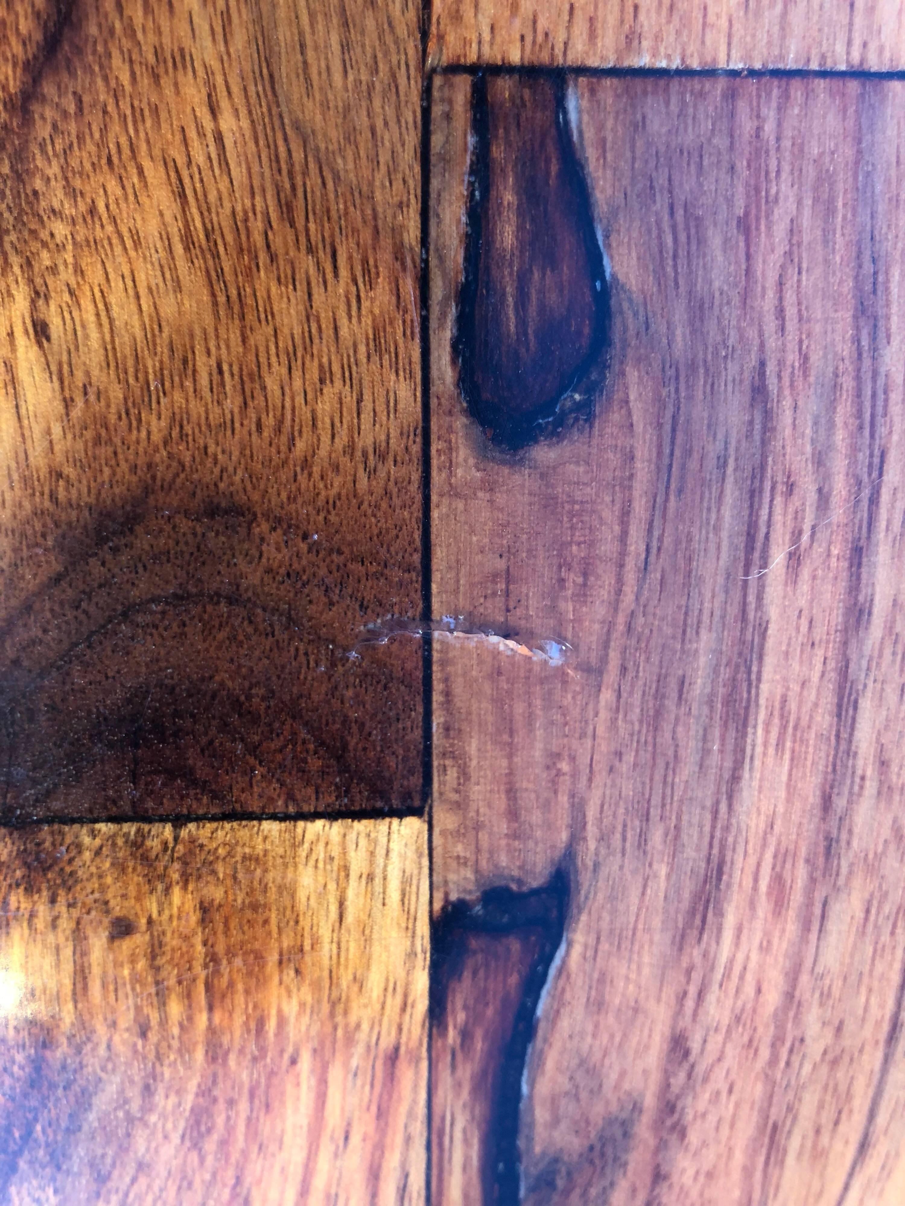Bois Table basse en bois en forme de rein, moderne du milieu du siècle dernier
