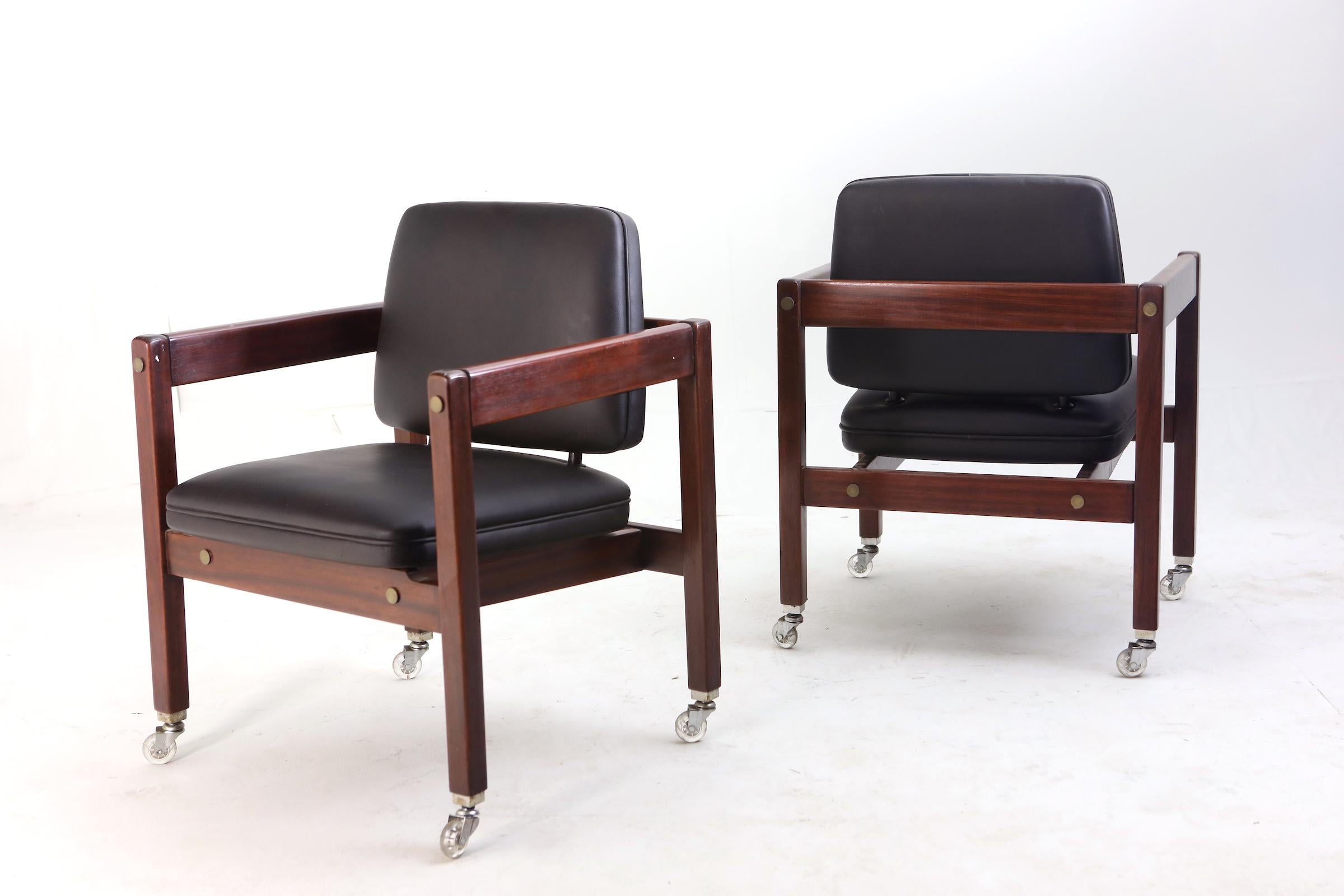 Set of two Mid-Century Modern chairs with armrest 