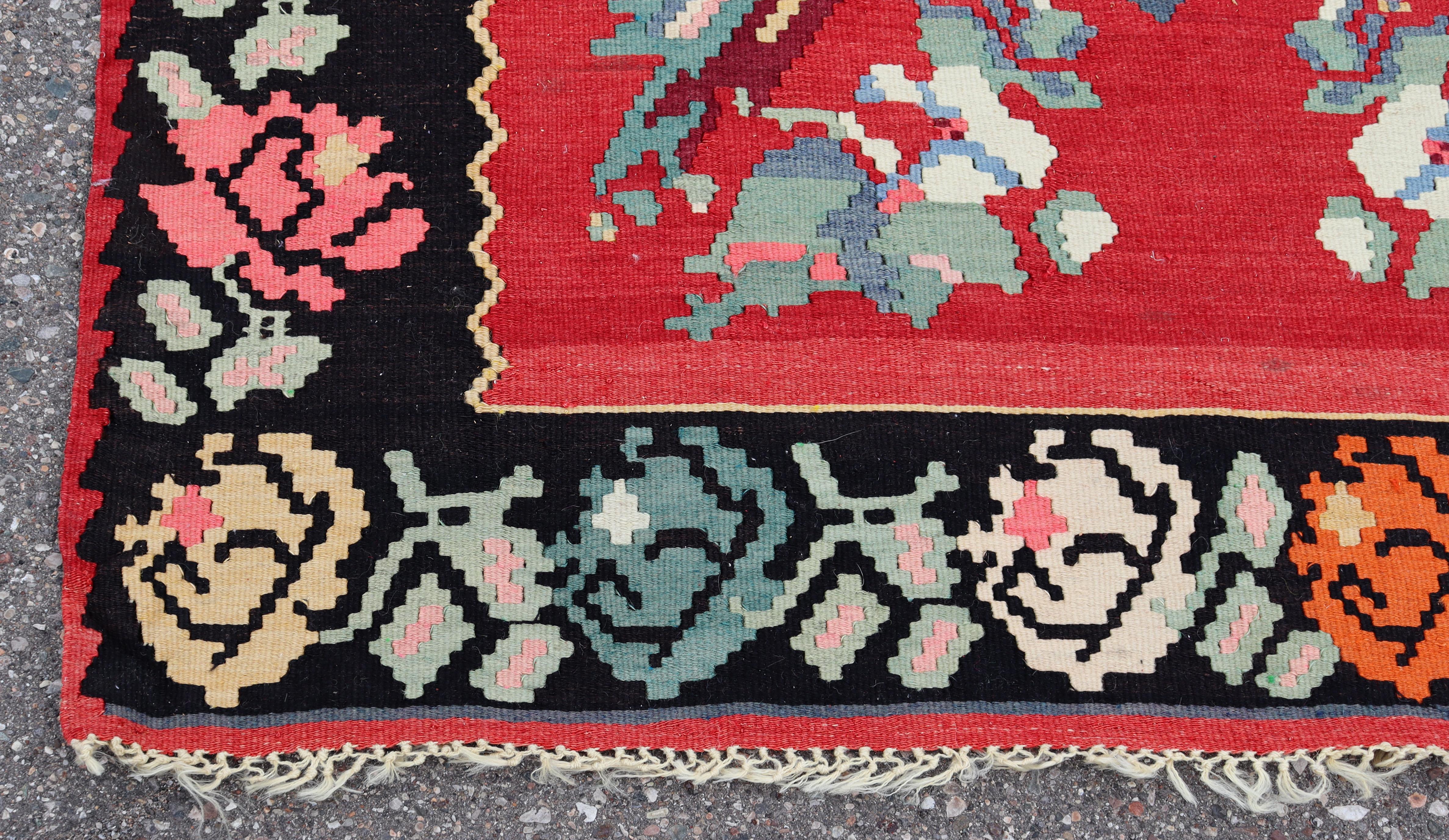Mid Century Modern Kilim Wool Area Rug Red Hand Made in Turkey Floral Pattern For Sale 1