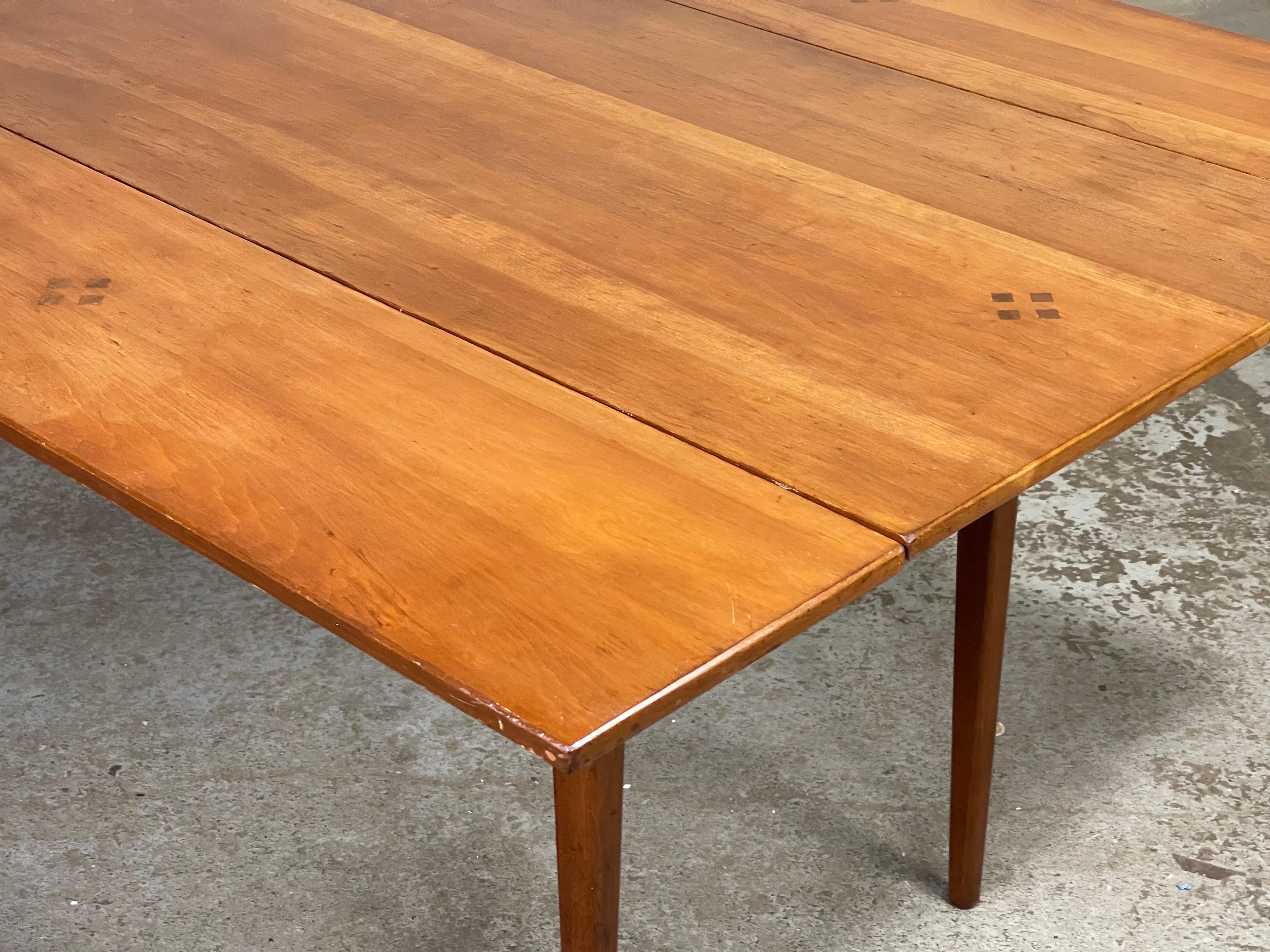 Mid-Century Modern Kipp Stewart Dining Table for Winchendon In Good Condition In Framingham, MA