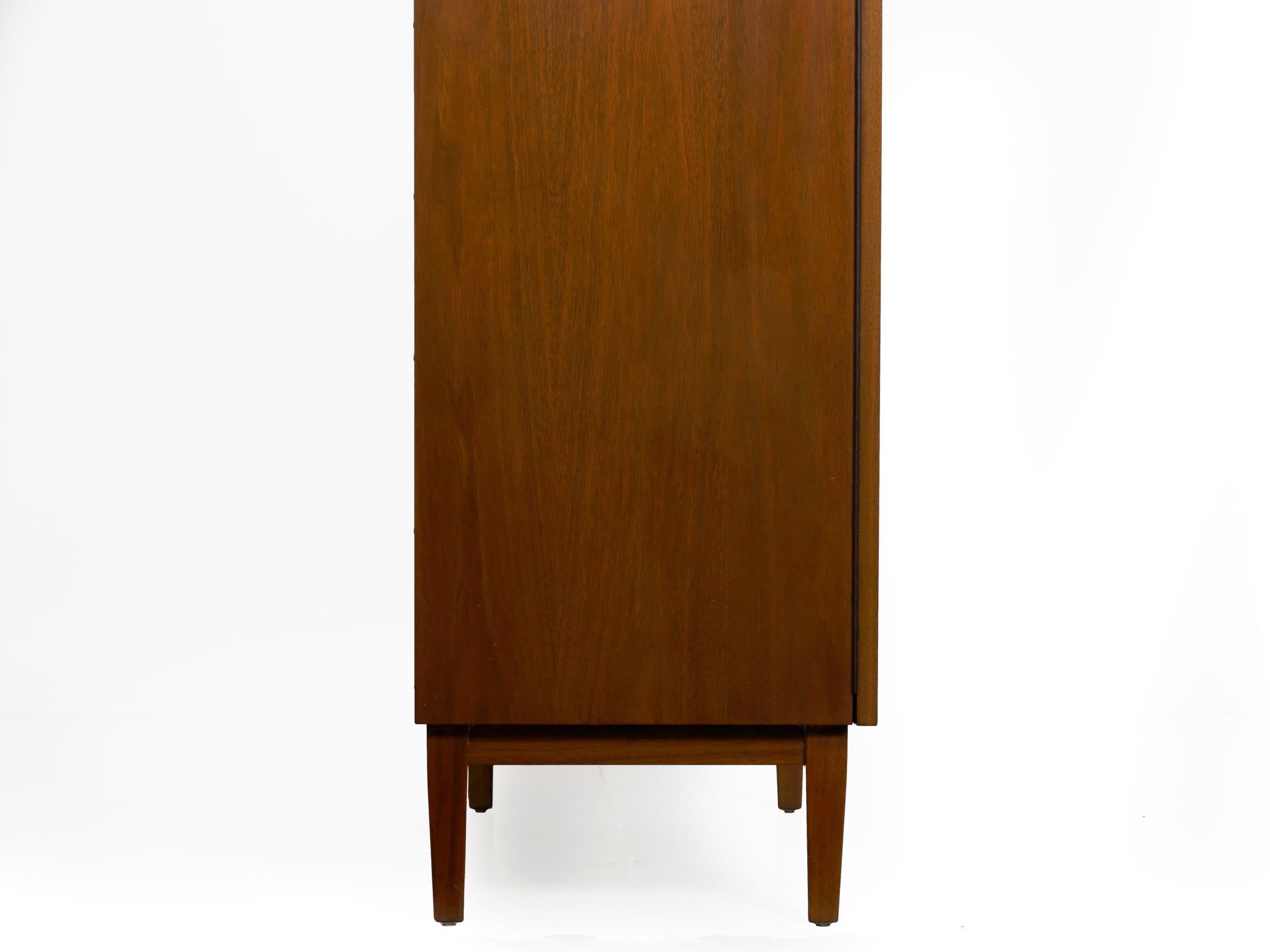 Mid-Century Modern Kipp Stewart for Calvin“Directional” Walnut 10-Drawer Dresser 5