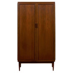 Mid-Century Modern Kipp Stewart for Calvin“Directional” Walnut 10-Drawer Dresser