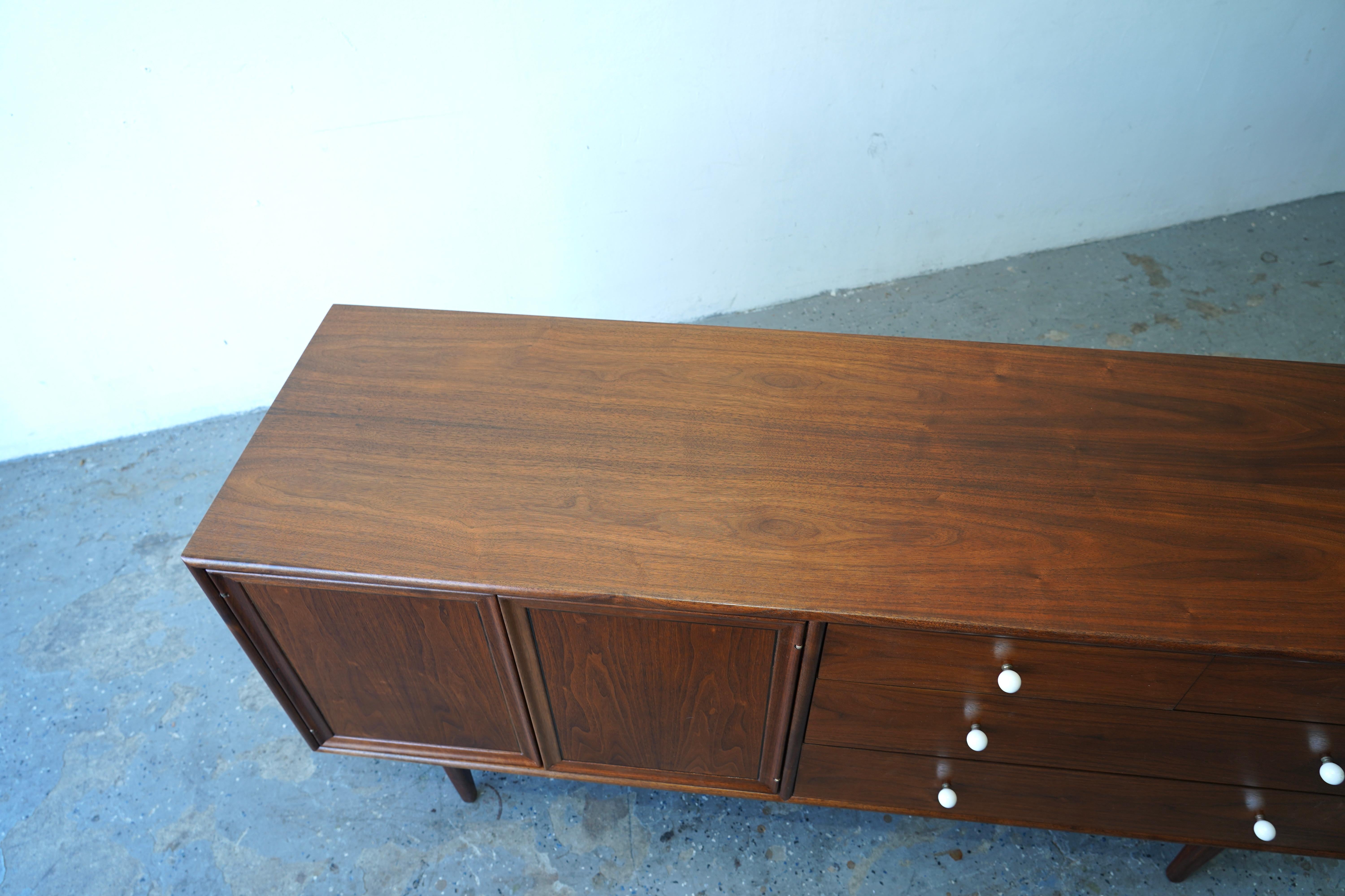 Comò / Credenza Kipp Stewart & Stewart MacDougall, metà del secolo scorso. in vendita 2