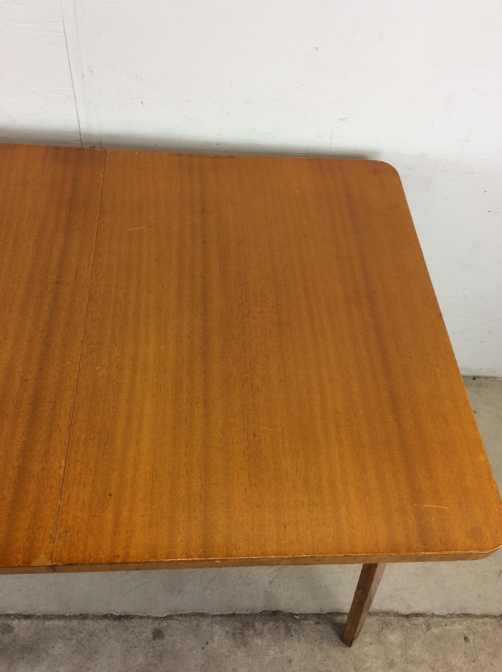 Table de cuisine moderne du milieu du siècle avec pieds en bentwood et 1 abattant en vente 2