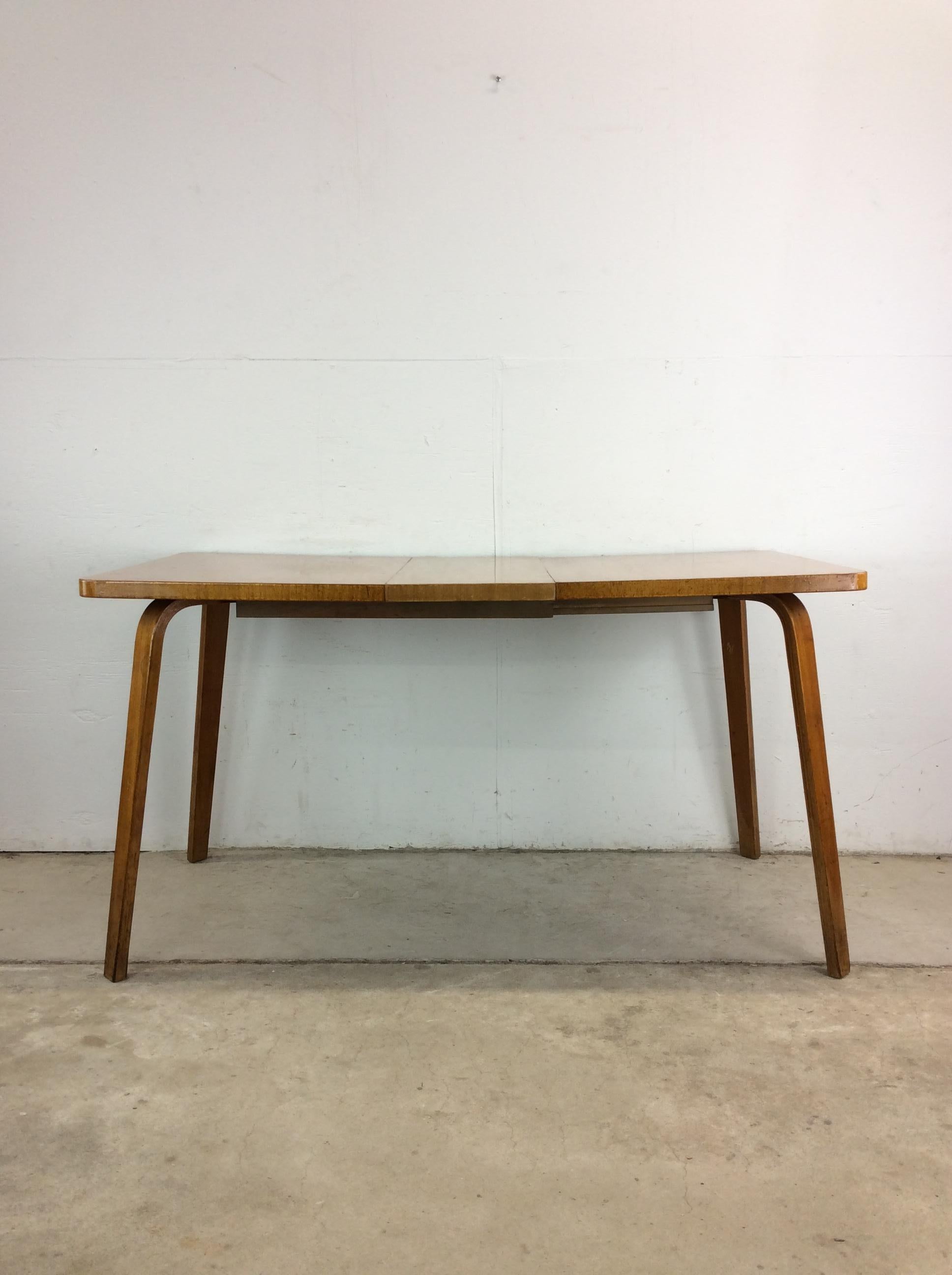 Table de cuisine moderne du milieu du siècle avec pieds en bentwood et 1 abattant en vente 10