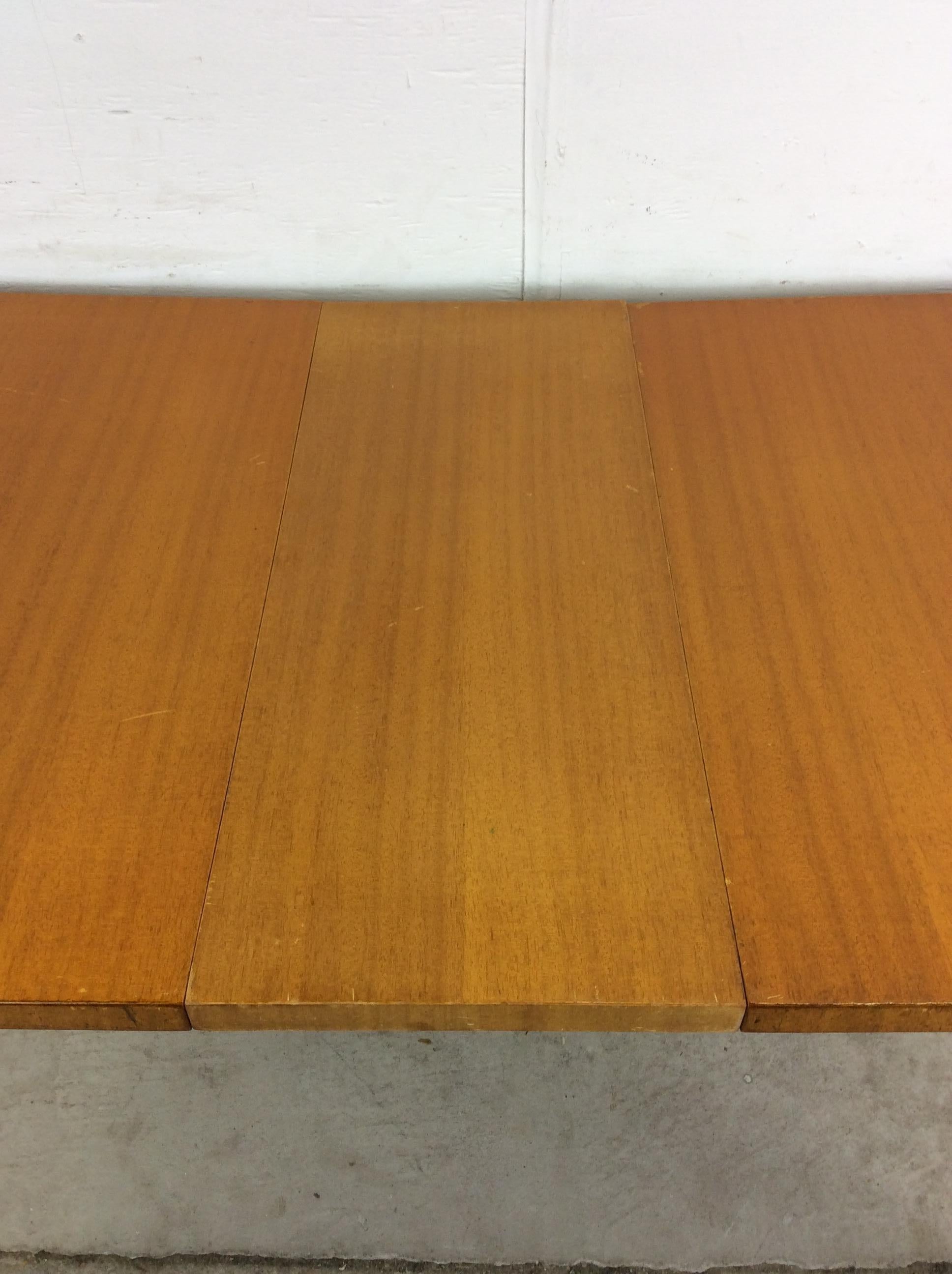 Table de cuisine moderne du milieu du siècle avec pieds en bentwood et 1 abattant en vente 11
