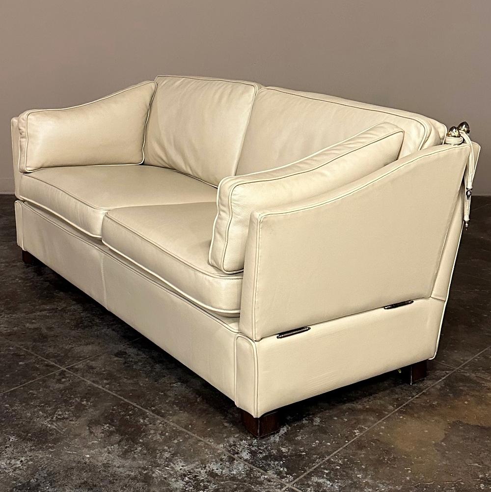 Mid-Century Modern Knole Leather Sofa In Good Condition For Sale In Dallas, TX