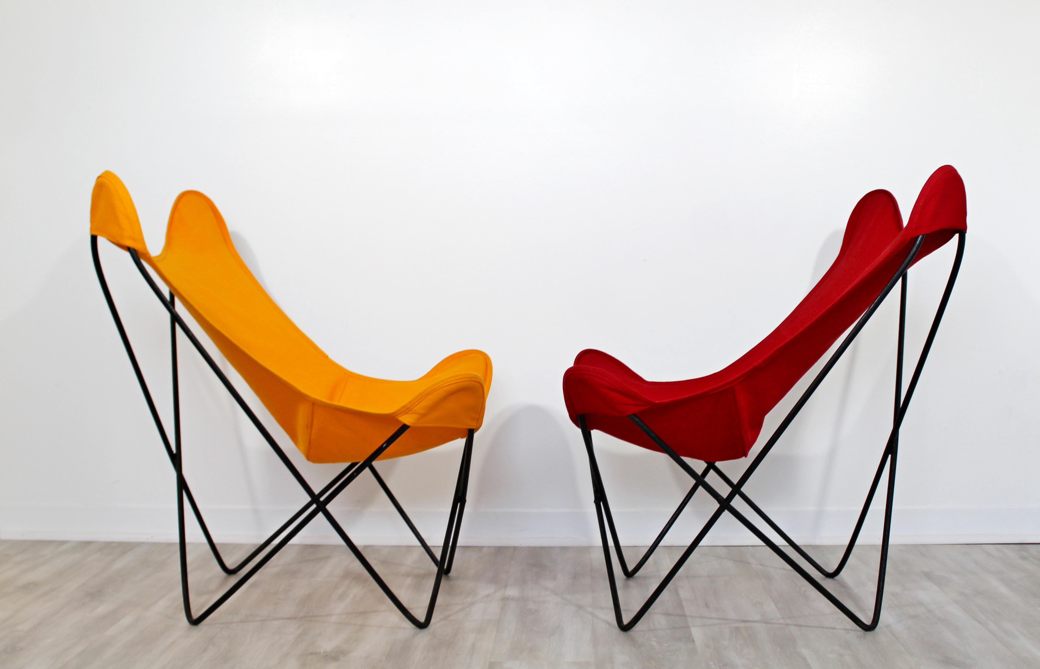 American Mid-Century Modern Knoll Butterfly Pair of Red Orange Iron Lounge Chairs, 1970s