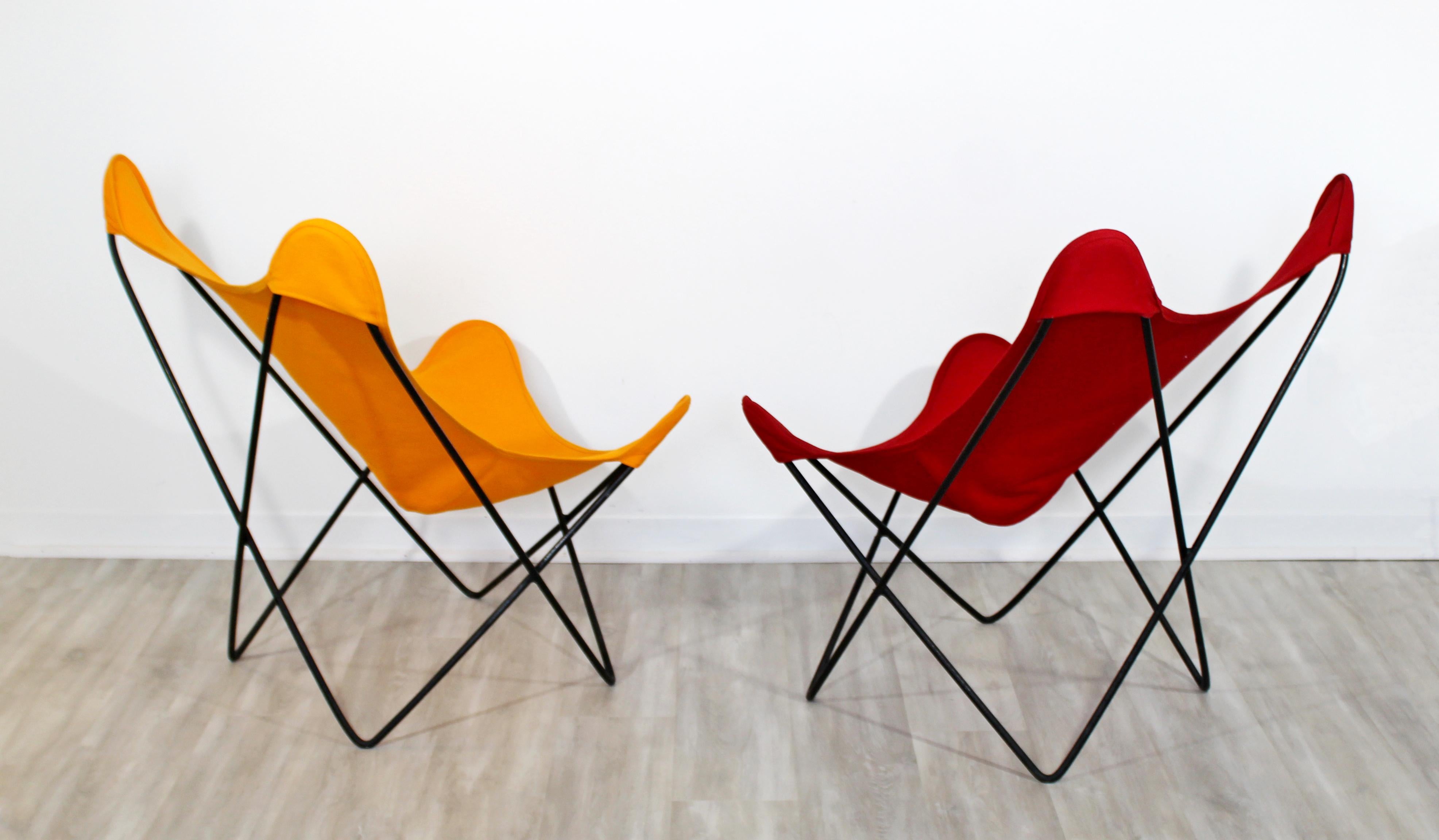 Mid-Century Modern Knoll Butterfly Pair of Red Orange Iron Lounge Chairs, 1970s In Good Condition In Keego Harbor, MI