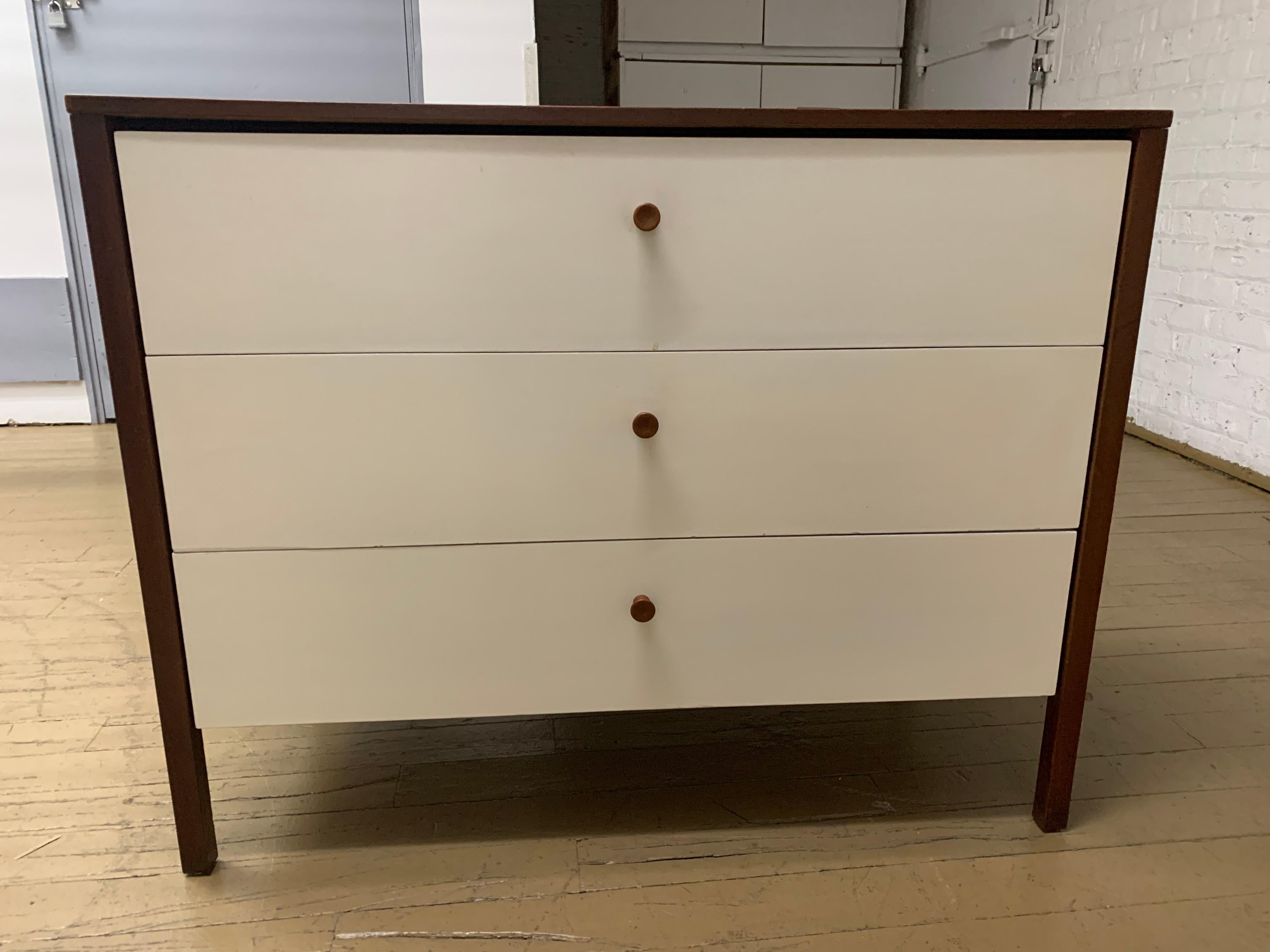 Authentic Mid-Century Modern knoll dresser or nightstand
Cream and walnut top and knobs, this was in our childhood bedroom!
Top is in incredible condition, drawers perfect and the exceptional condition makes it accessible from all angles
sturdy