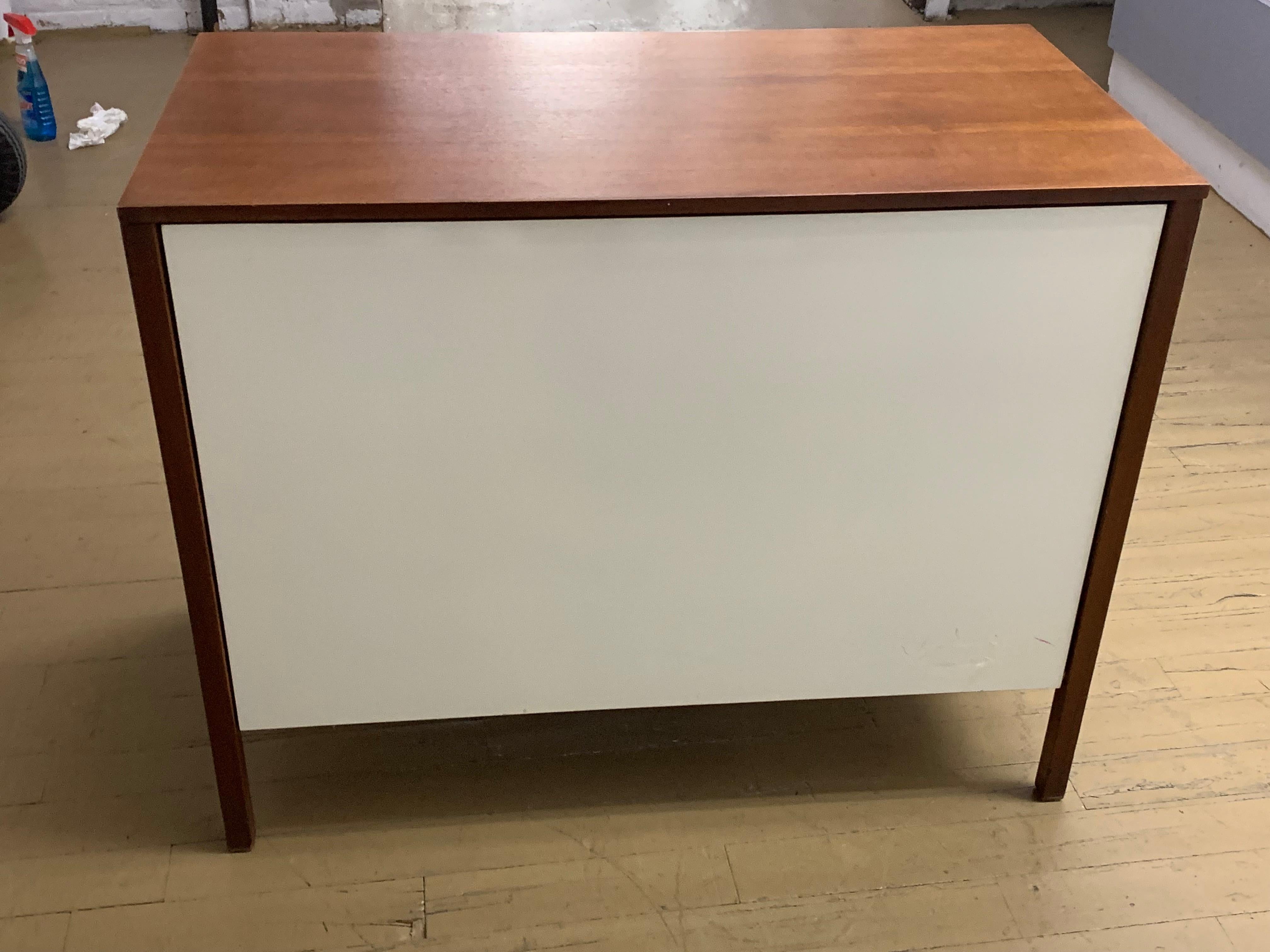 Mid-Century Modern Knoll Cream and Walnut Dresser or Nightstand For Sale 1