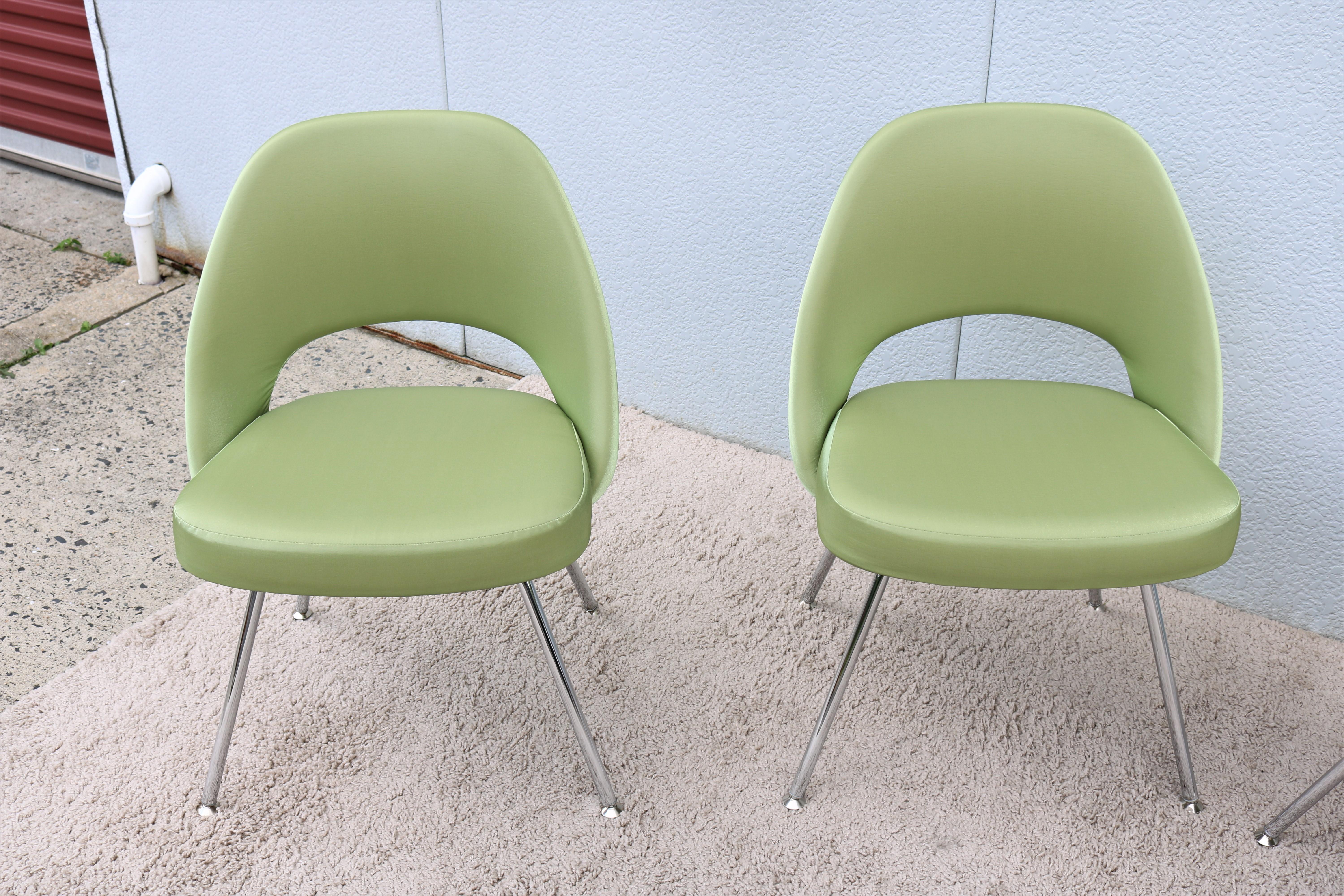 Mid-Century Modern Knoll Eero Saarinen Green Executive Armless Chairs, Set of 4 3