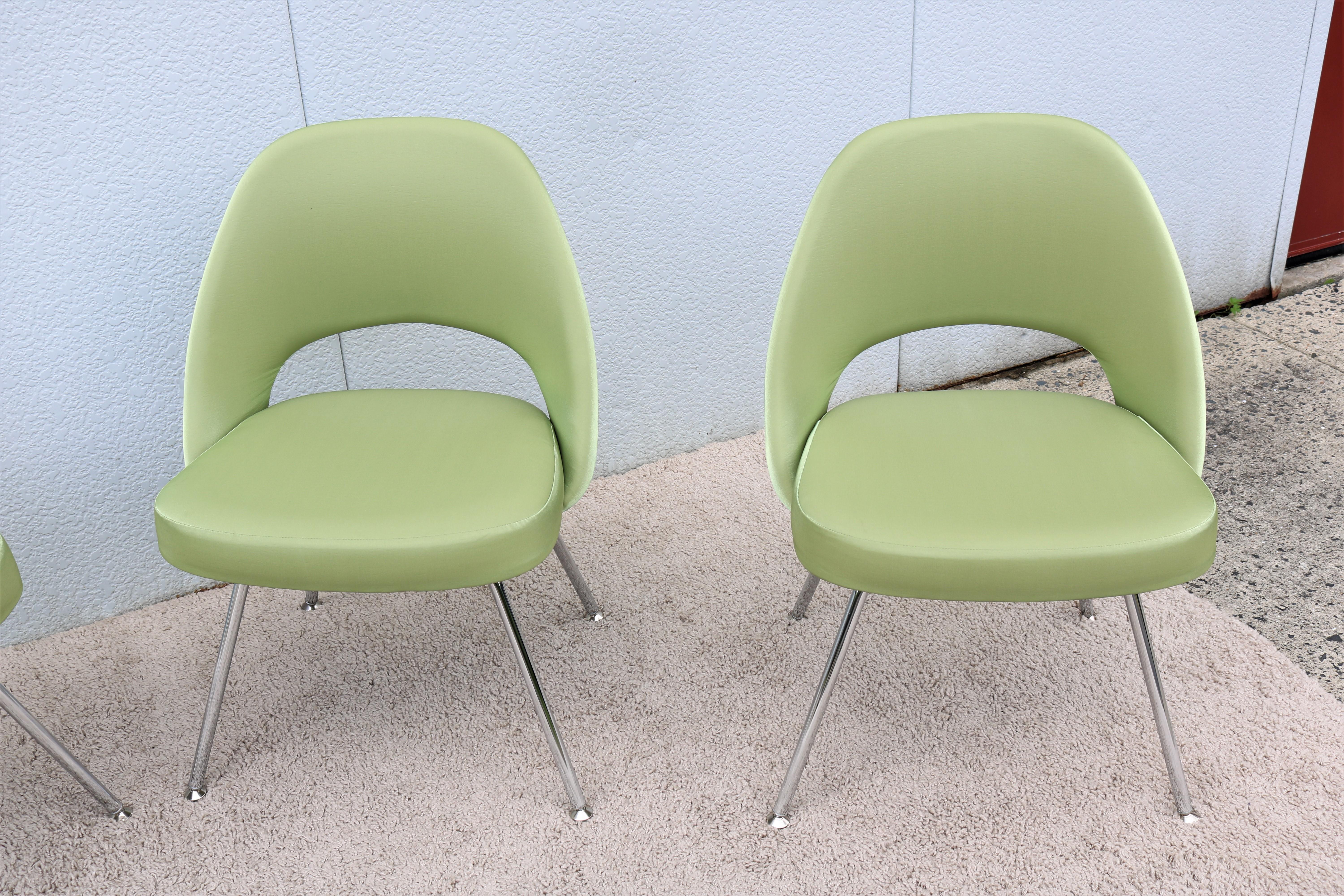 Mid-Century Modern Knoll Eero Saarinen Green Executive Armless Chairs, Set of 4 2