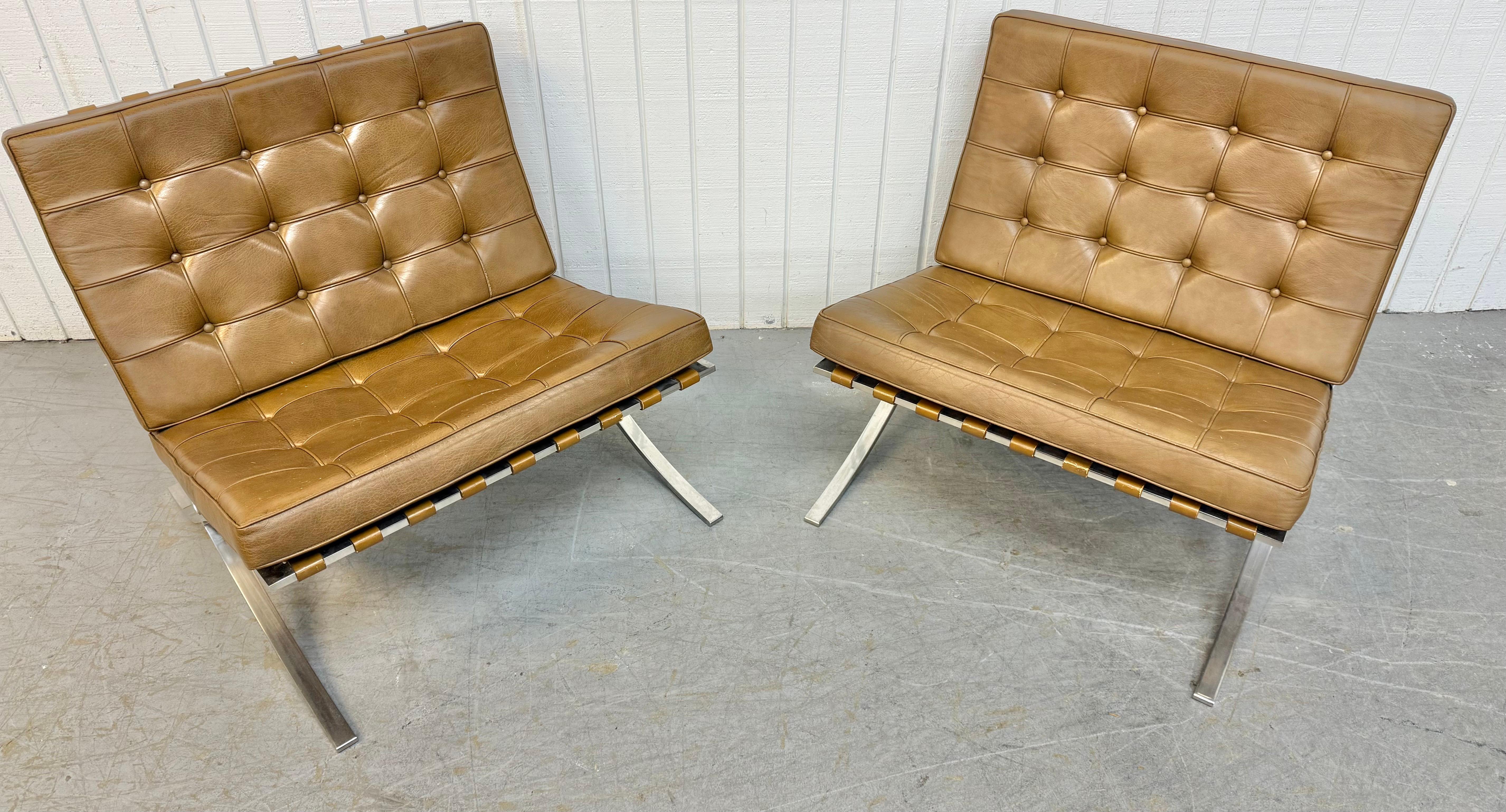 Moderne Knoll International Barcelona Loungesessel aus der Mitte des Jahrhunderts – 2er-Set (Moderne der Mitte des Jahrhunderts) im Angebot
