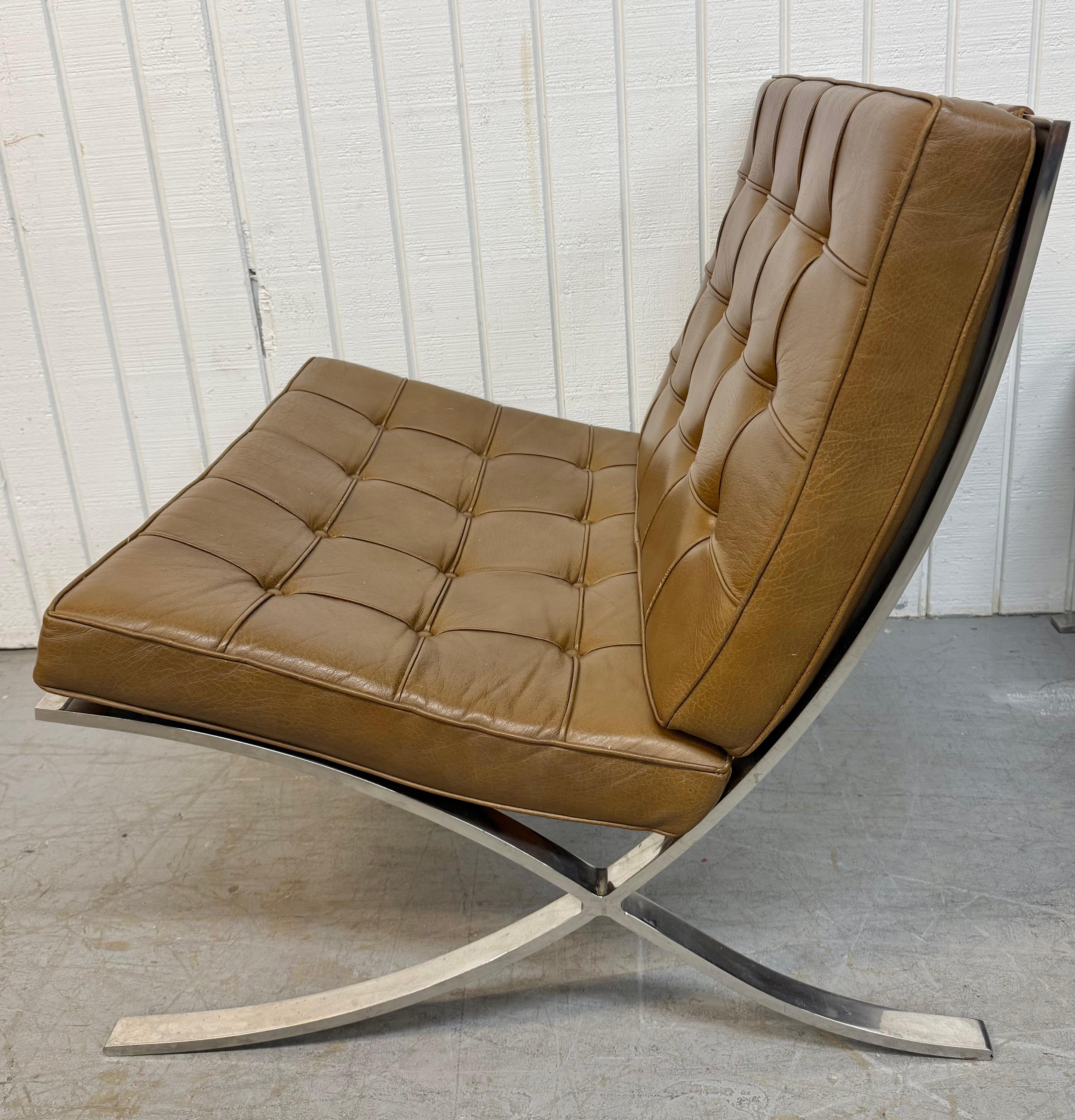 Moderne Knoll International Barcelona Loungesessel aus der Mitte des Jahrhunderts – 2er-Set (20. Jahrhundert) im Angebot