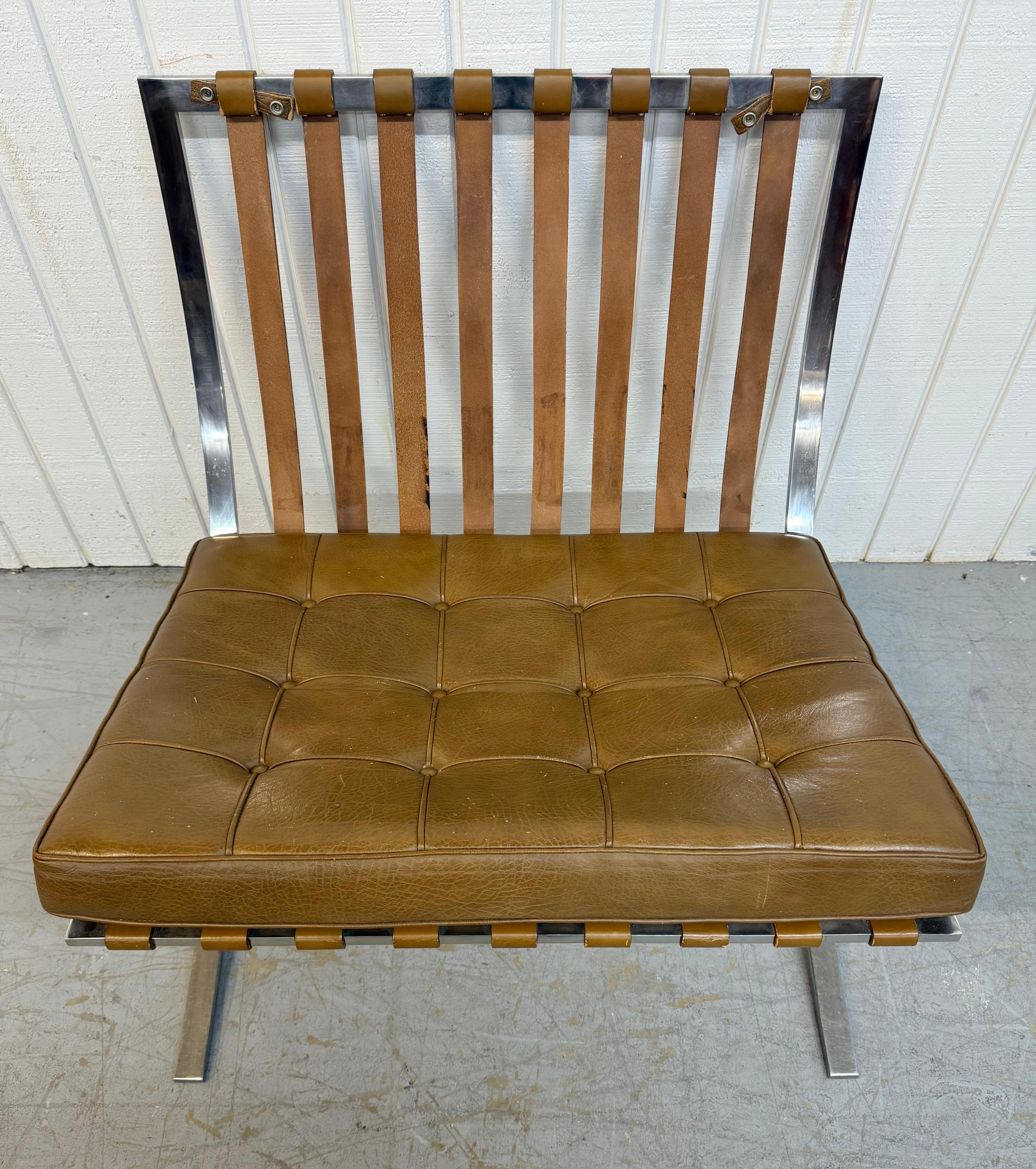 Moderne Knoll International Barcelona Loungesessel aus der Mitte des Jahrhunderts – 2er-Set im Angebot 1