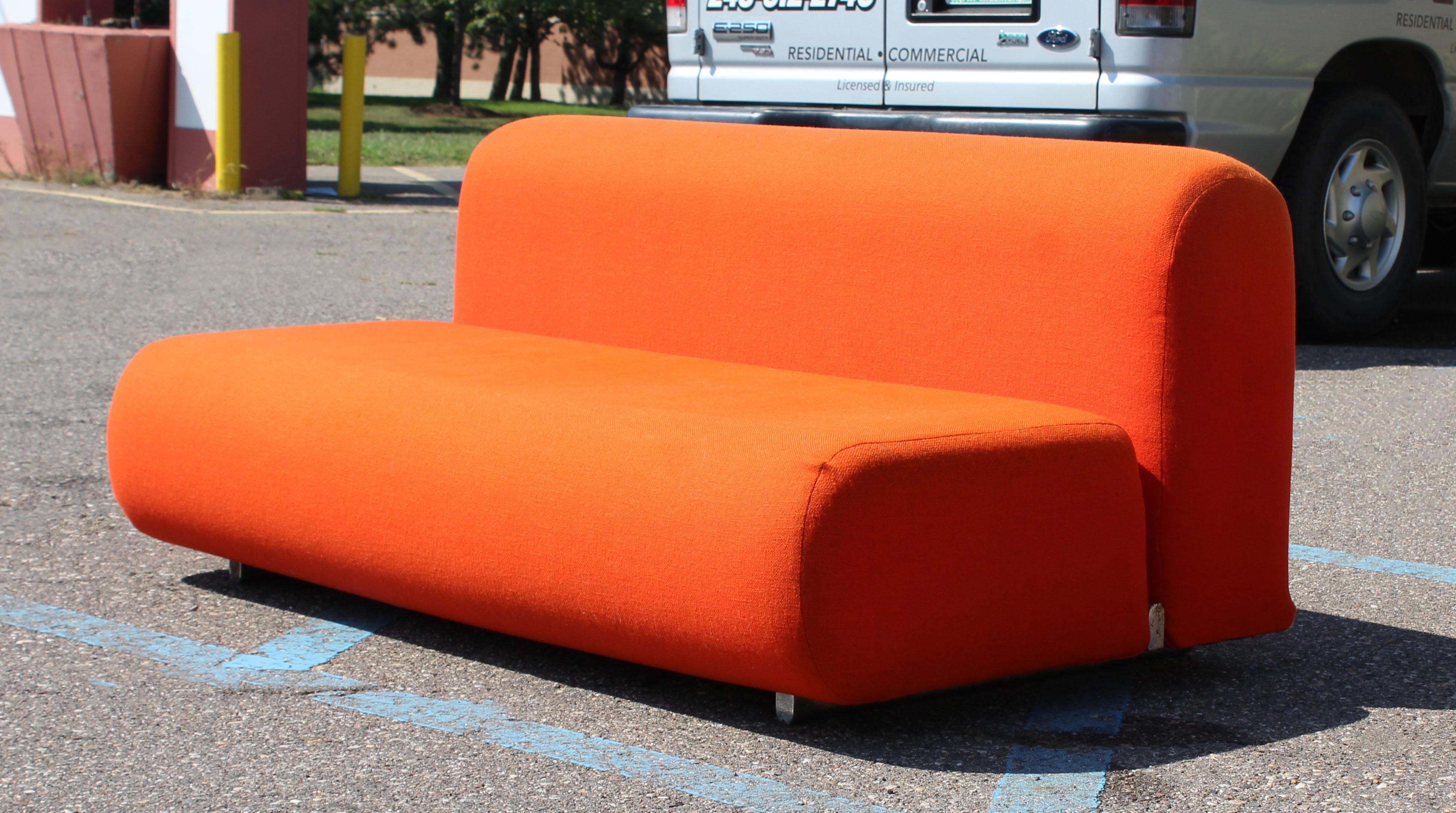 For your consideration is a gorgeous, Knoll sofa/ loveseat with an orange fabric and chrome base, circa the 1970s. In good vintage condition. Knoll Kazuhide Takahama Suzanne Settee or Loveseat. The dimensions are 58