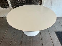 Mid-Century Modern Knoll Laminate Tulip Dining Table by Eero Saarinen