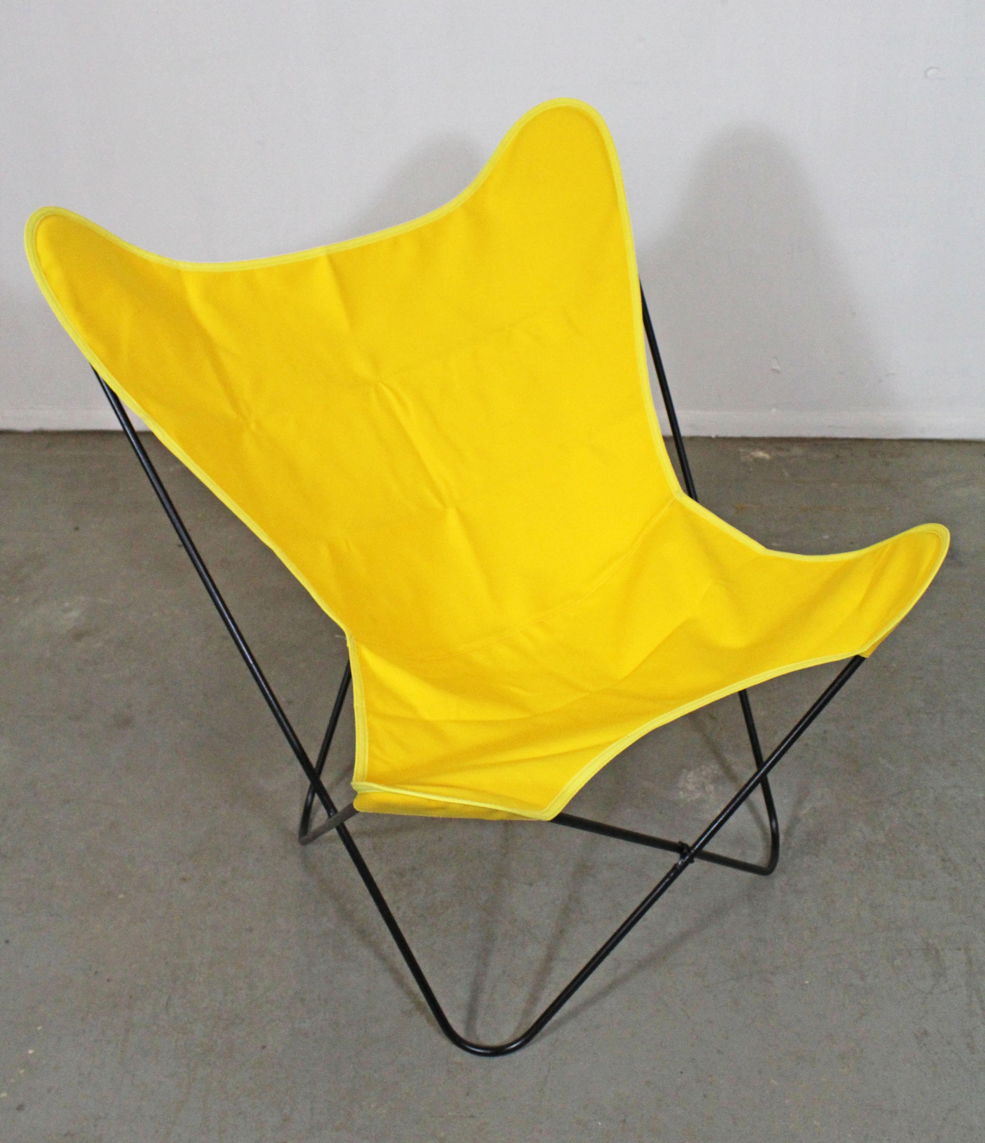 Mid-Century Modern Knoll Style Iron Butterfly Chair In Good Condition For Sale In Wilmington, DE