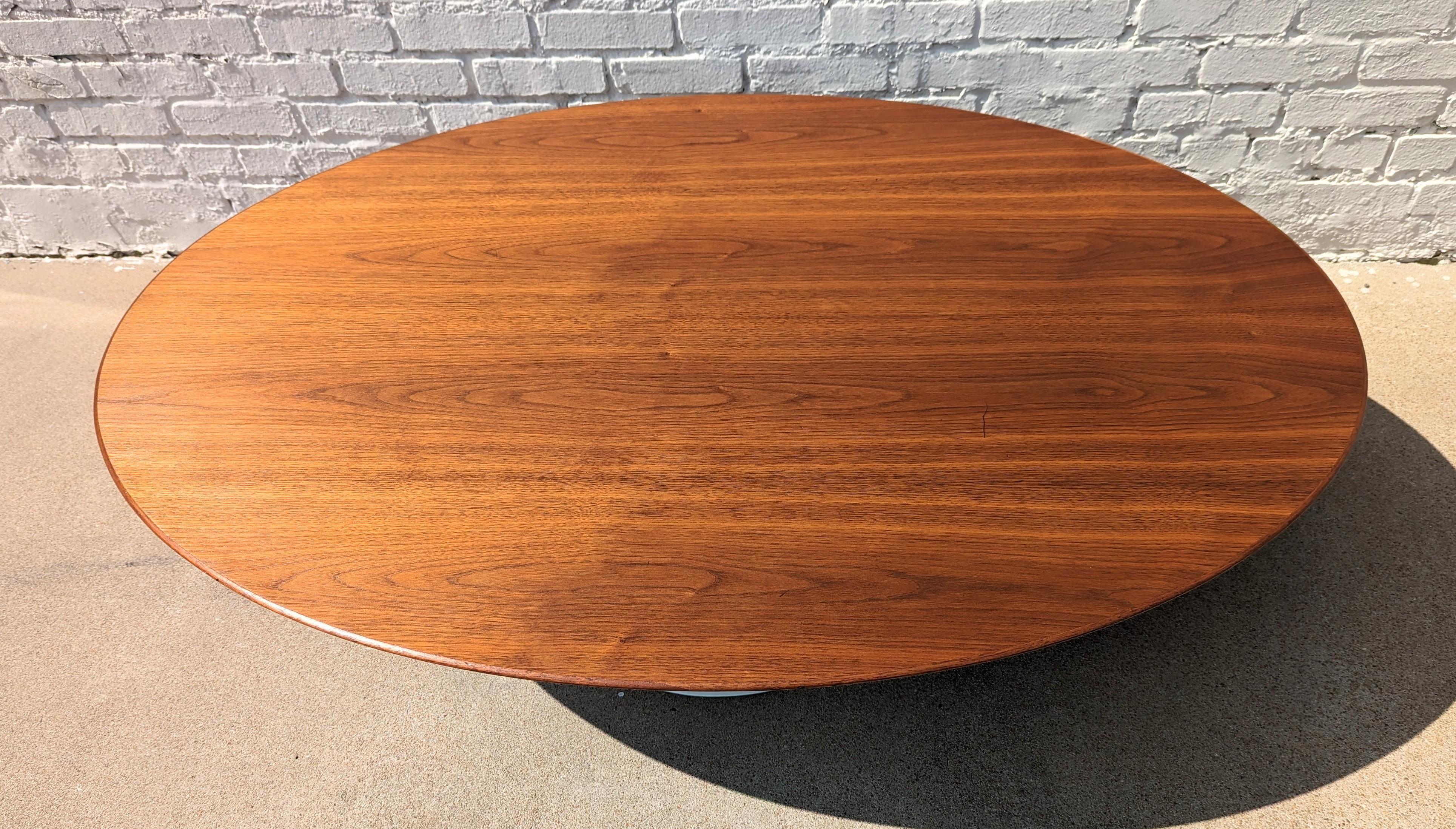 Américain Table basse Tulipe Knoll moderne du milieu du siècle dernier en vente