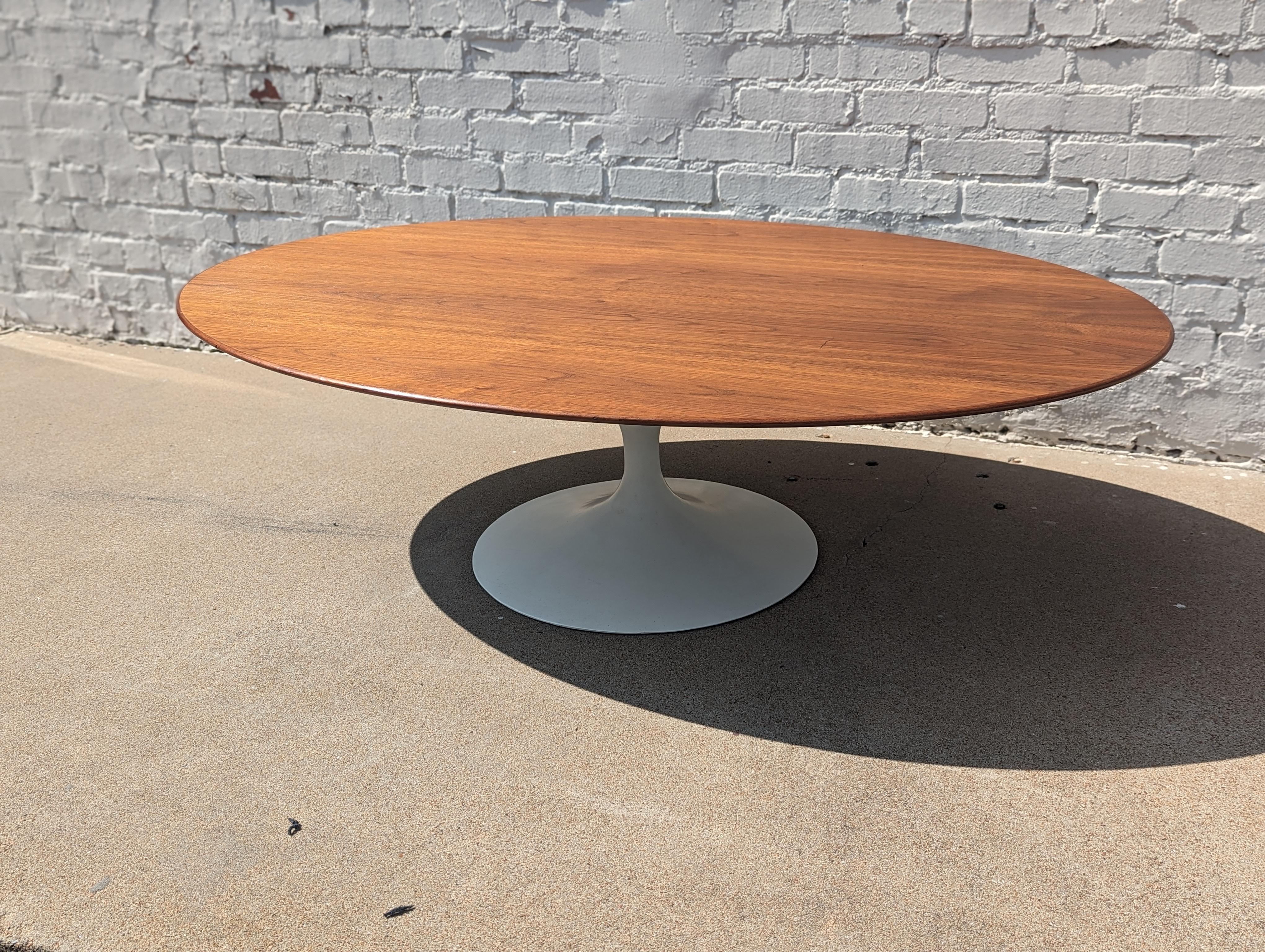 Table basse Tulipe Knoll moderne du milieu du siècle dernier Bon état - En vente à Tulsa, OK