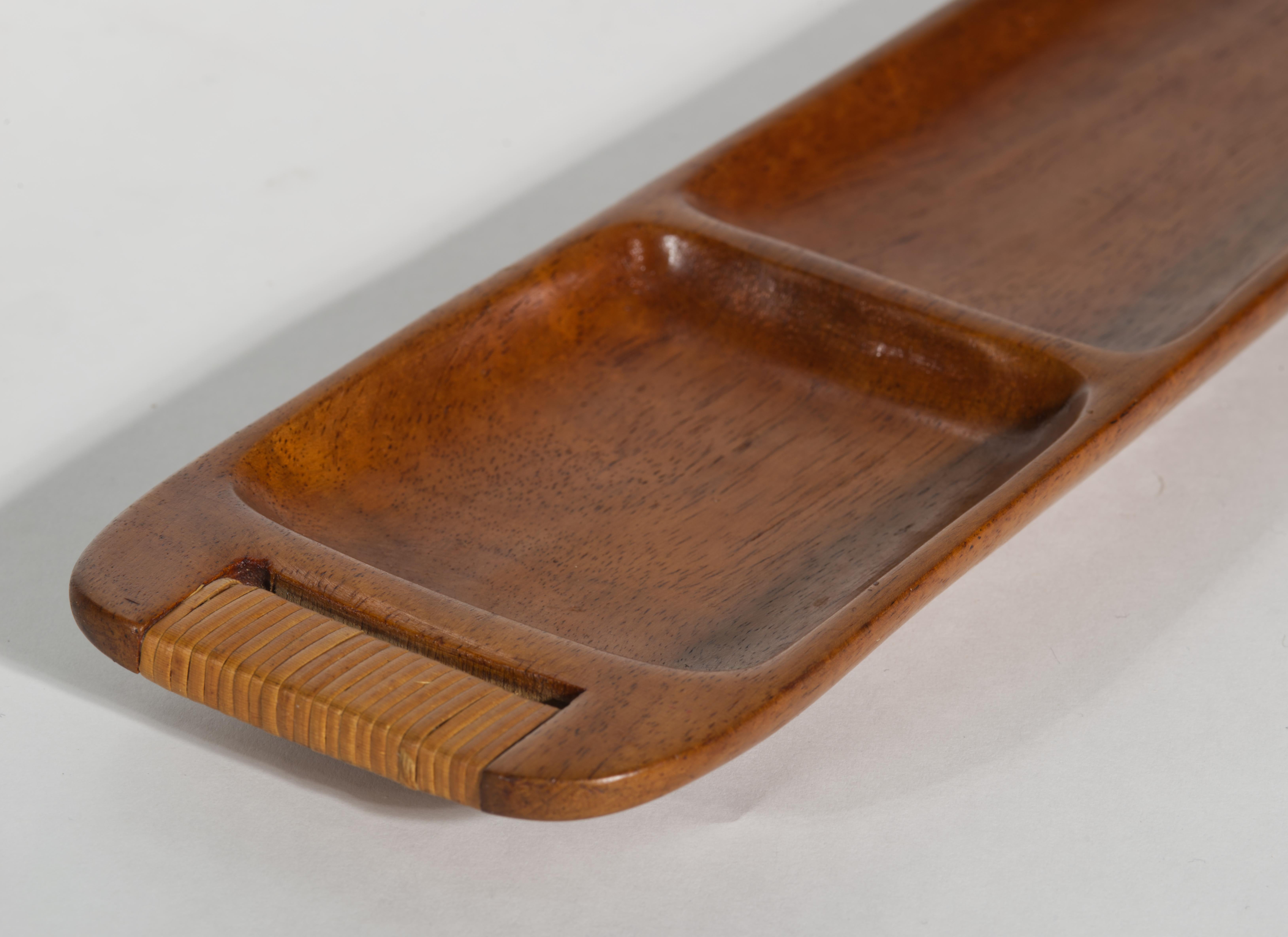 Mid-Century Modern Plateau de service divisé en bois Korina, moderne du milieu du siècle dernier par Arthur Umanoff en vente