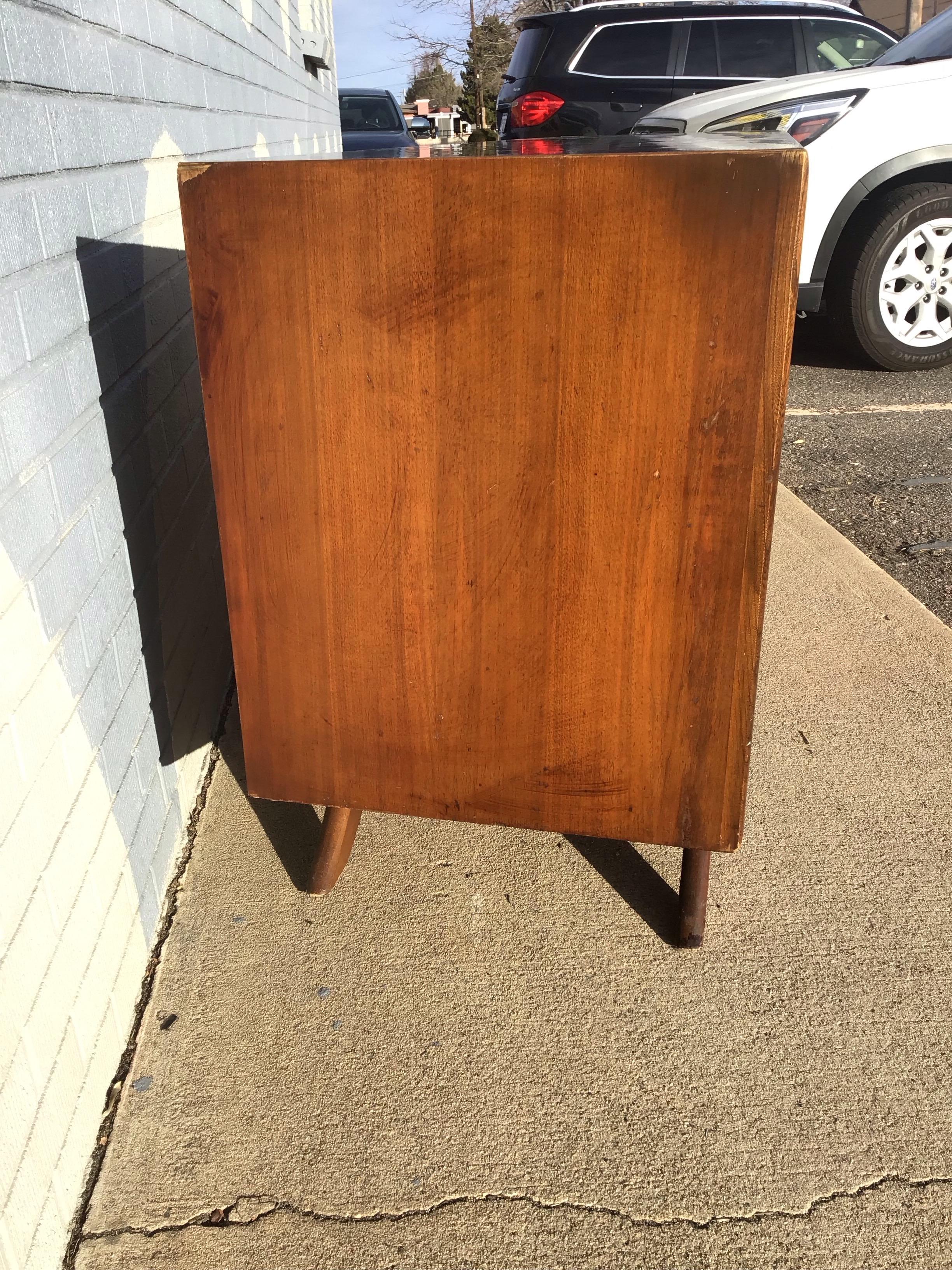 Mid-Century Modern Kroehler 9-Drawer Walnut Credenza, circa 1960s