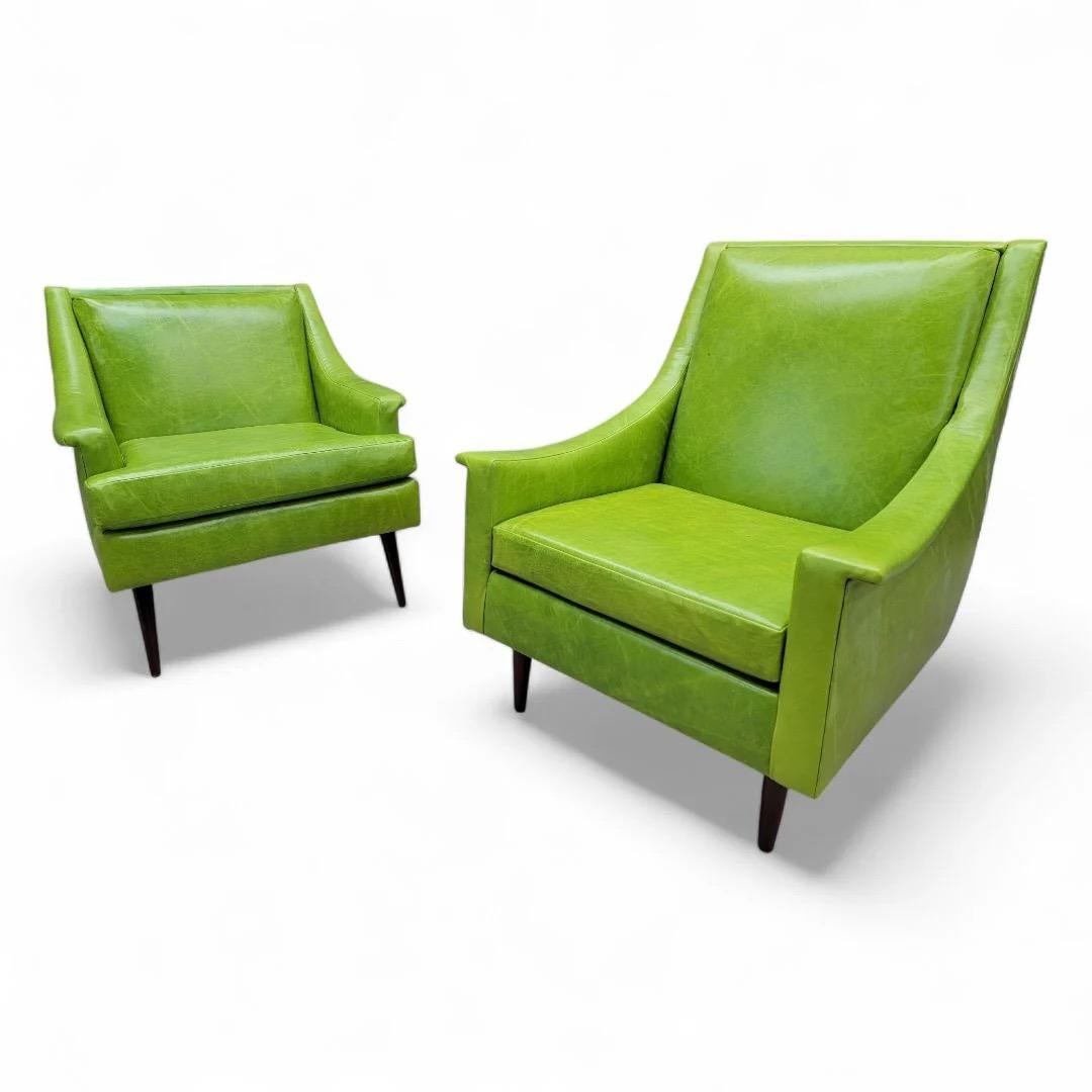 Moderne Kroehler Clubsessel aus der Mitte des Jahrhunderts, neu gepolstert mit Leder - 2er-Set im Zustand „Gut“ im Angebot in Chicago, IL