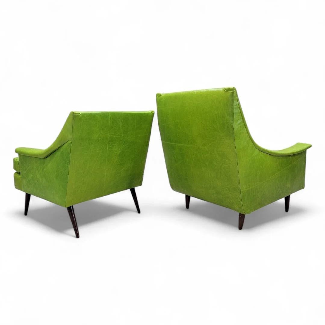 Moderne Kroehler Clubsessel aus der Mitte des Jahrhunderts, neu gepolstert mit Leder - 2er-Set im Angebot 3