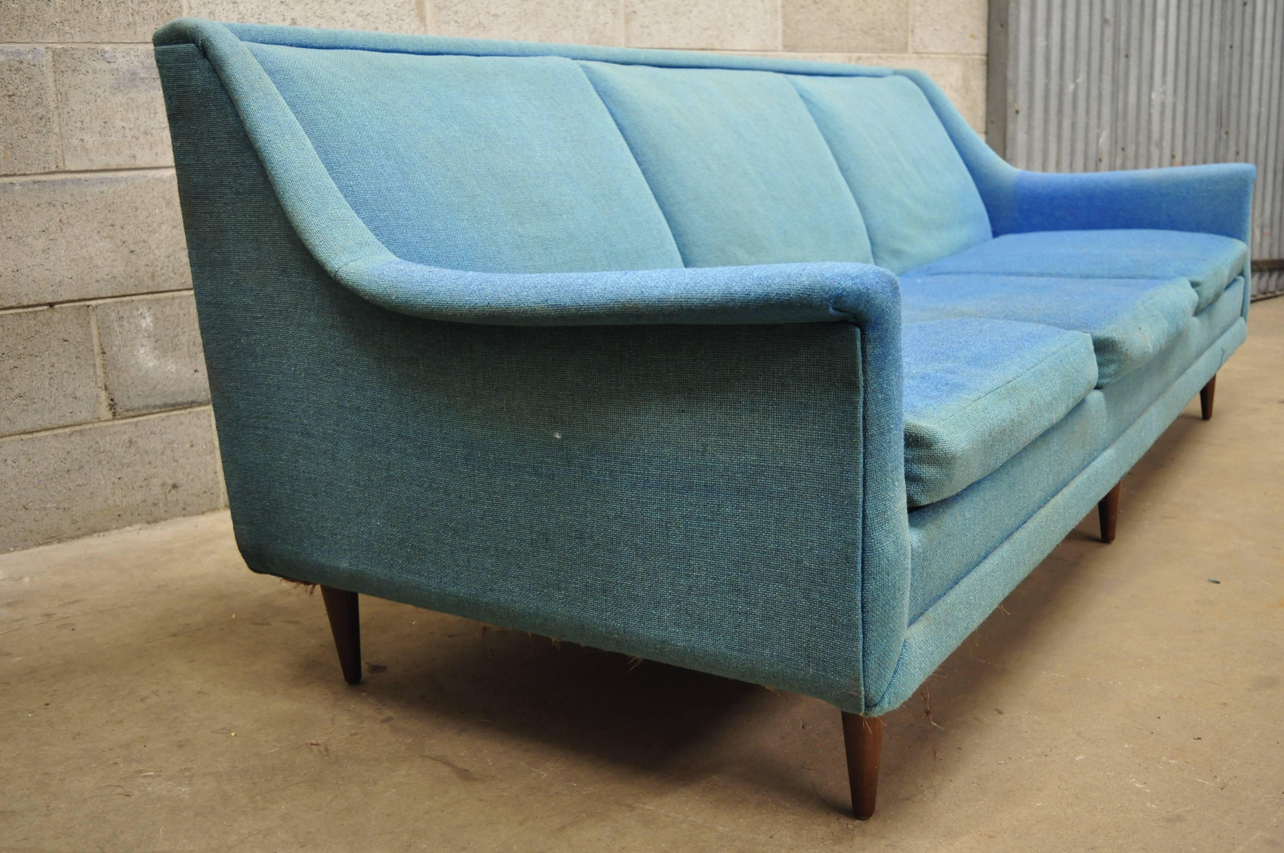 Mid-Century Modern Kroehler Curved Arm Sculptural Sofa, Adrian Pearsall Style 2
