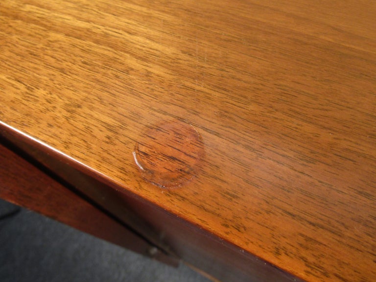 MidCentury Modern Kroehler Highboy Dresser For Sale at 1stDibs