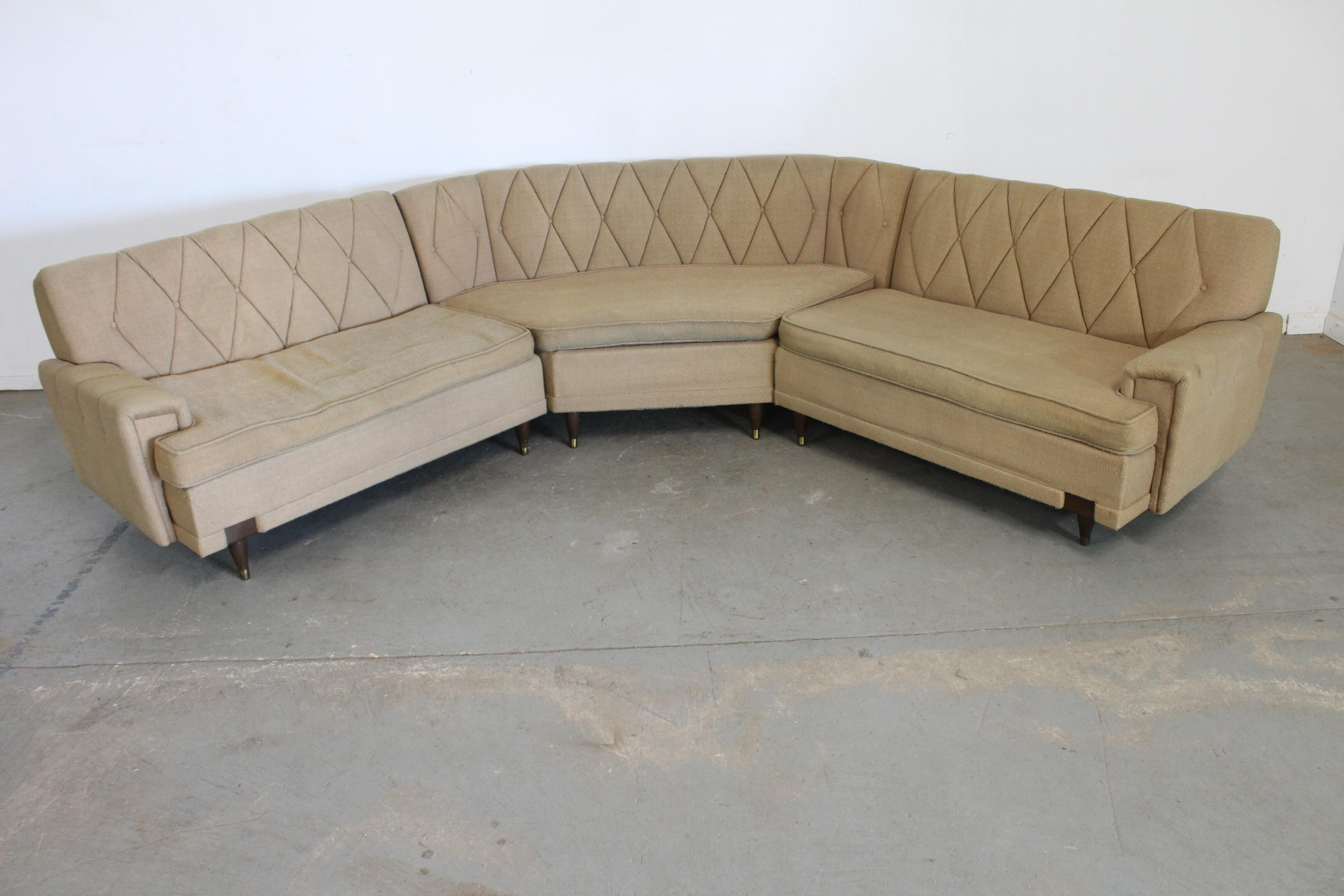 Mid-Century Modern Kroehler style 3-piece sectional sofa.

Offered is a Mid-Century Modern three-piece sectional sofa by Kroehler. This sofa has a super cool retro, modular style with upholstery. THe sofa separates into 3 sections( a center section