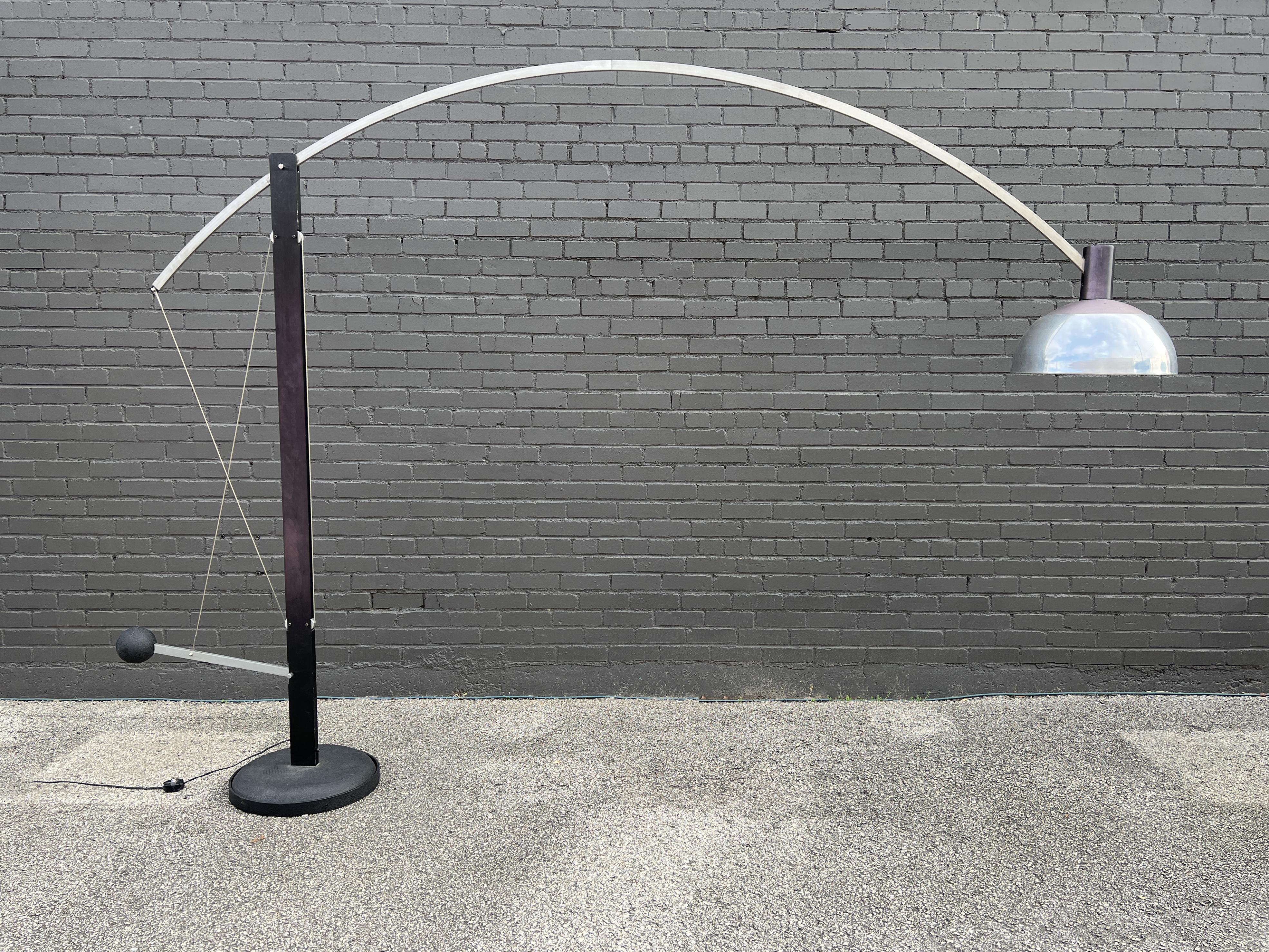 Mid-Century Modern L' Arc Lamp by Robert Sonneman Adjustable Height Rotational For Sale 5
