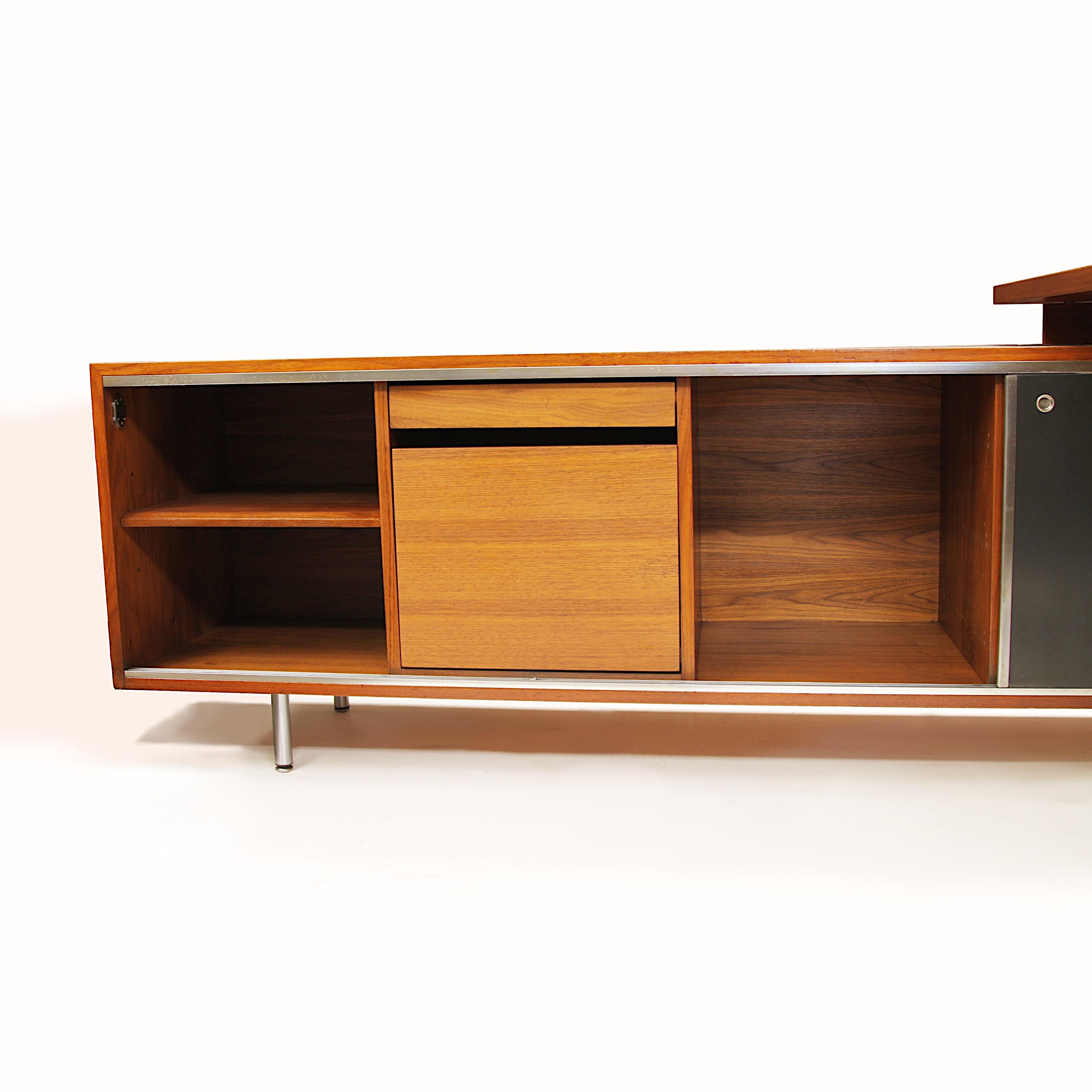 Mid Century Modern L-Shaped Executive Desk by George Nelson for Herman Miller 2