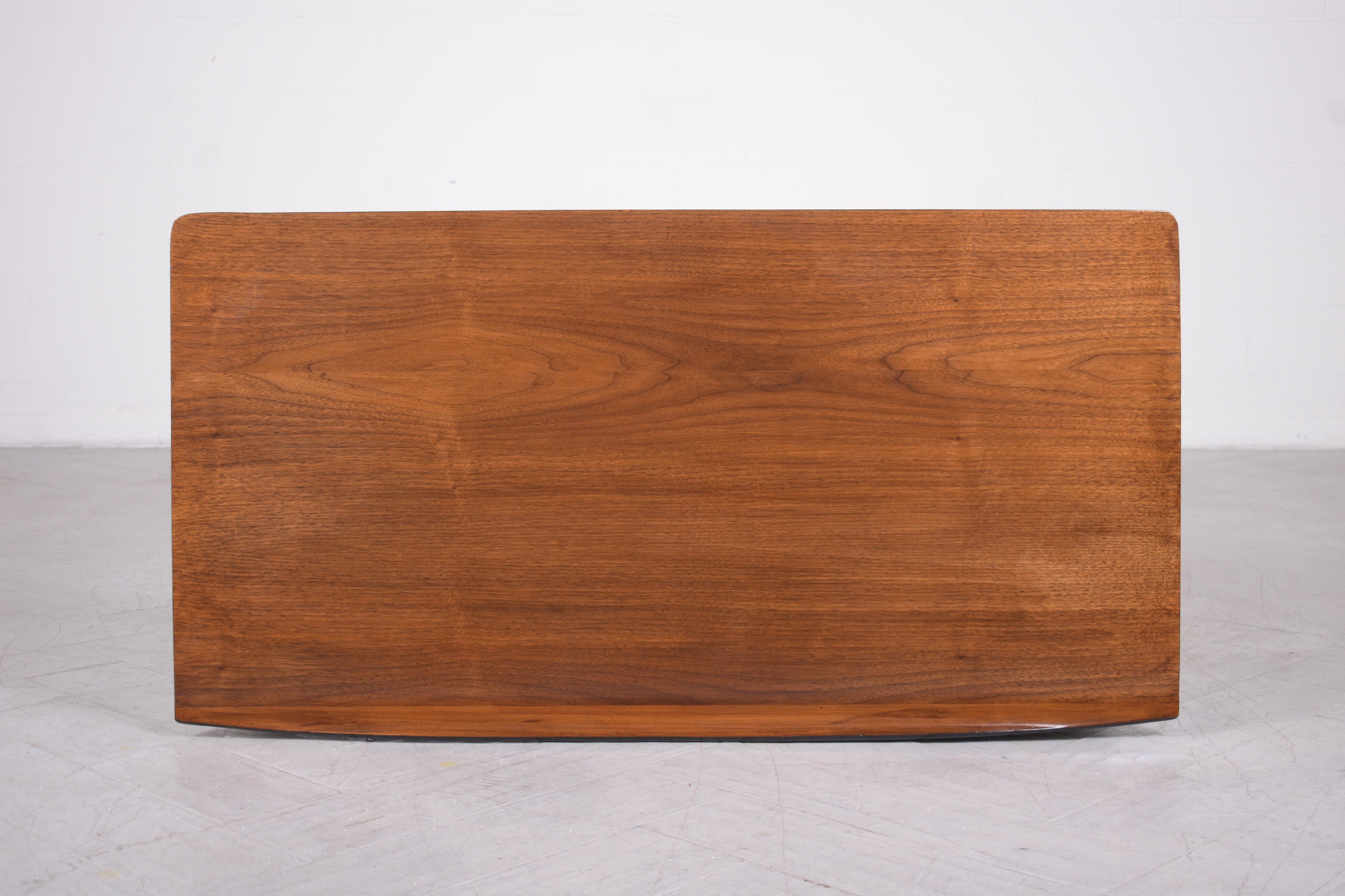 Mid-Century Modern Lacquered Desk 8