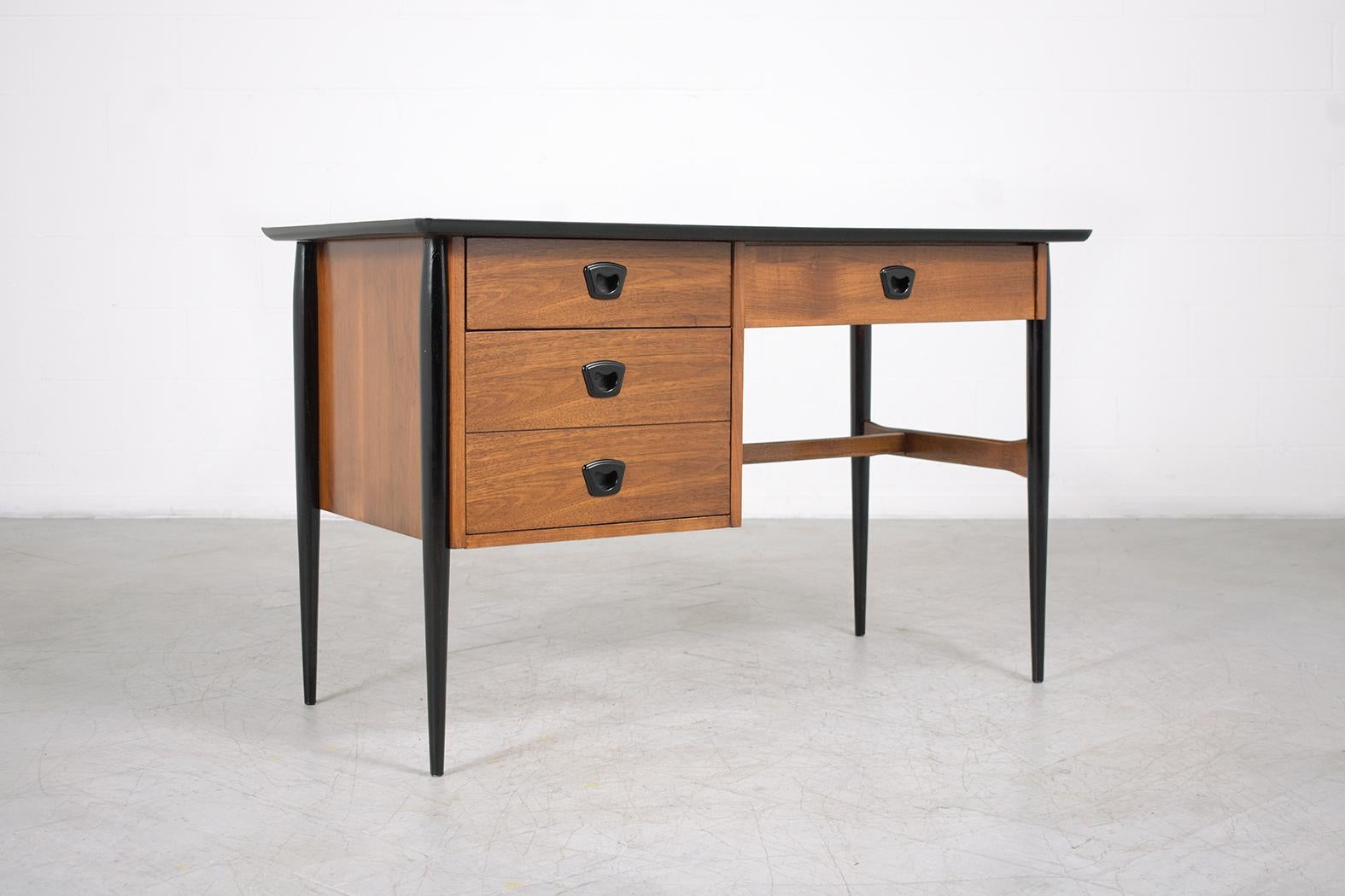 Mid-Century Modern Lacquered Desk 1