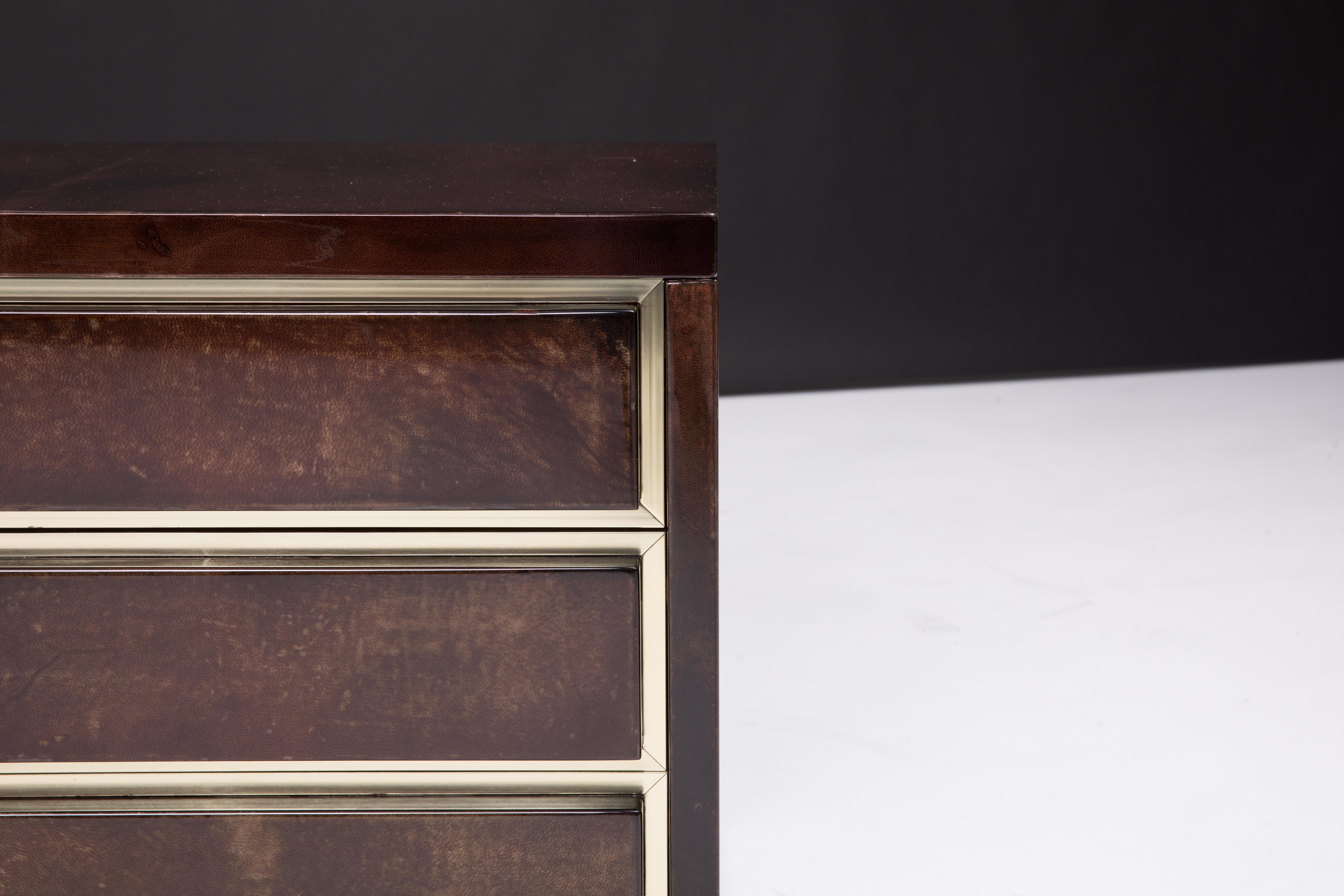 Mid-Century Modern Aldo Tura Lacquered Goatskin Bedside with Brass Profiles  7