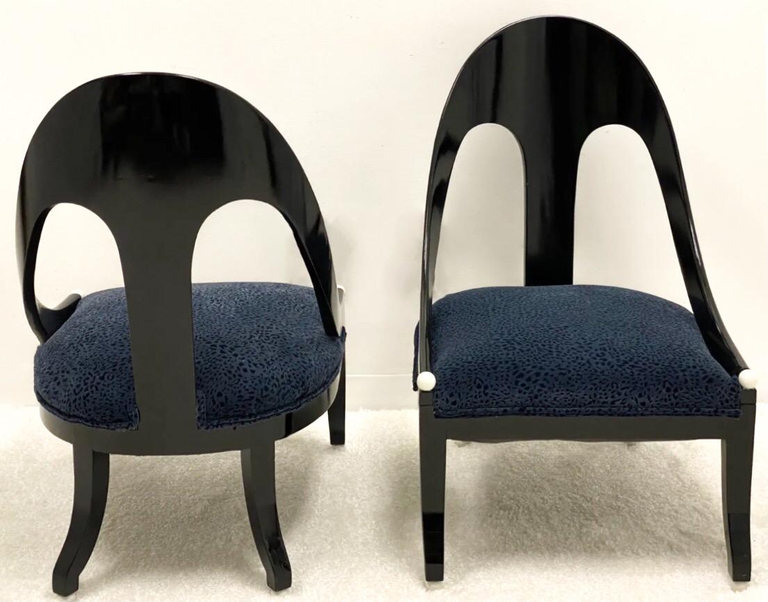 Mid-Century Modern Lacquered Horseshoe Back Chairs Att. to Baker Furniture, Pair In Good Condition For Sale In Kennesaw, GA