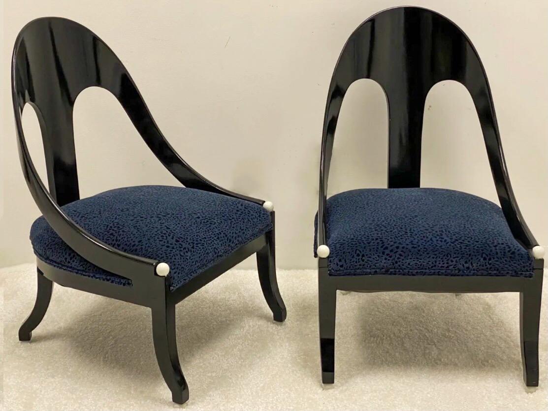20th Century Mid-Century Modern Lacquered Horseshoe Back Chairs Att. to Baker Furniture, Pair For Sale