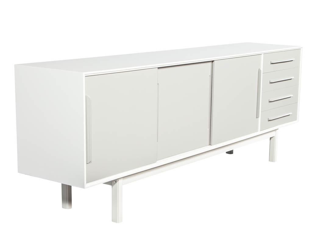 Mid-Century Modern Lacquered Sideboard Media Cabinet 4
