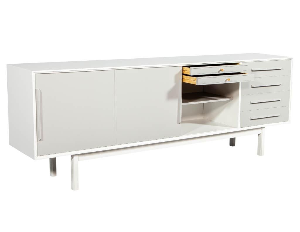 Mid-20th Century Mid-Century Modern Lacquered Sideboard Media Cabinet