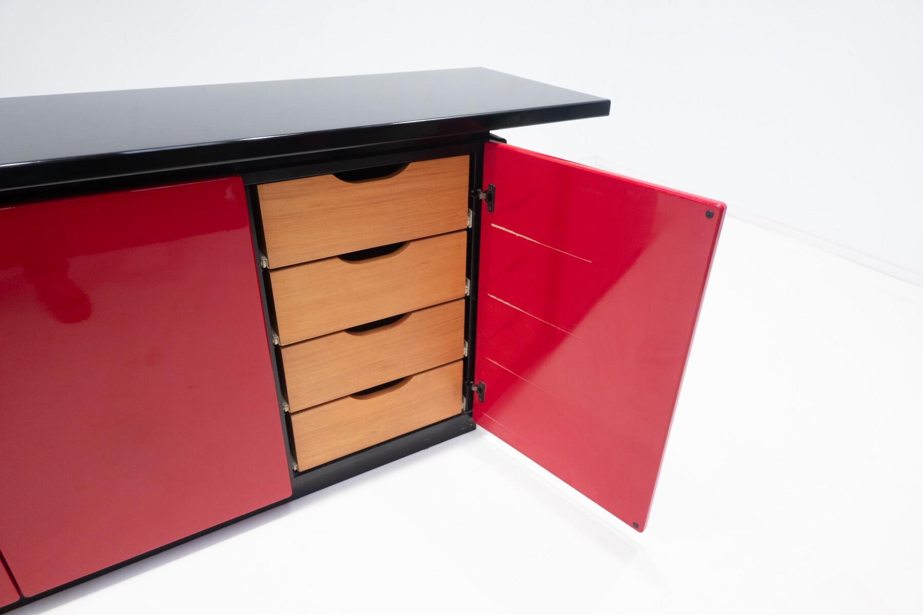 Mid-Century Modern Lacquered Sideboard, Red and Black, Italy, 1970s For Sale 2