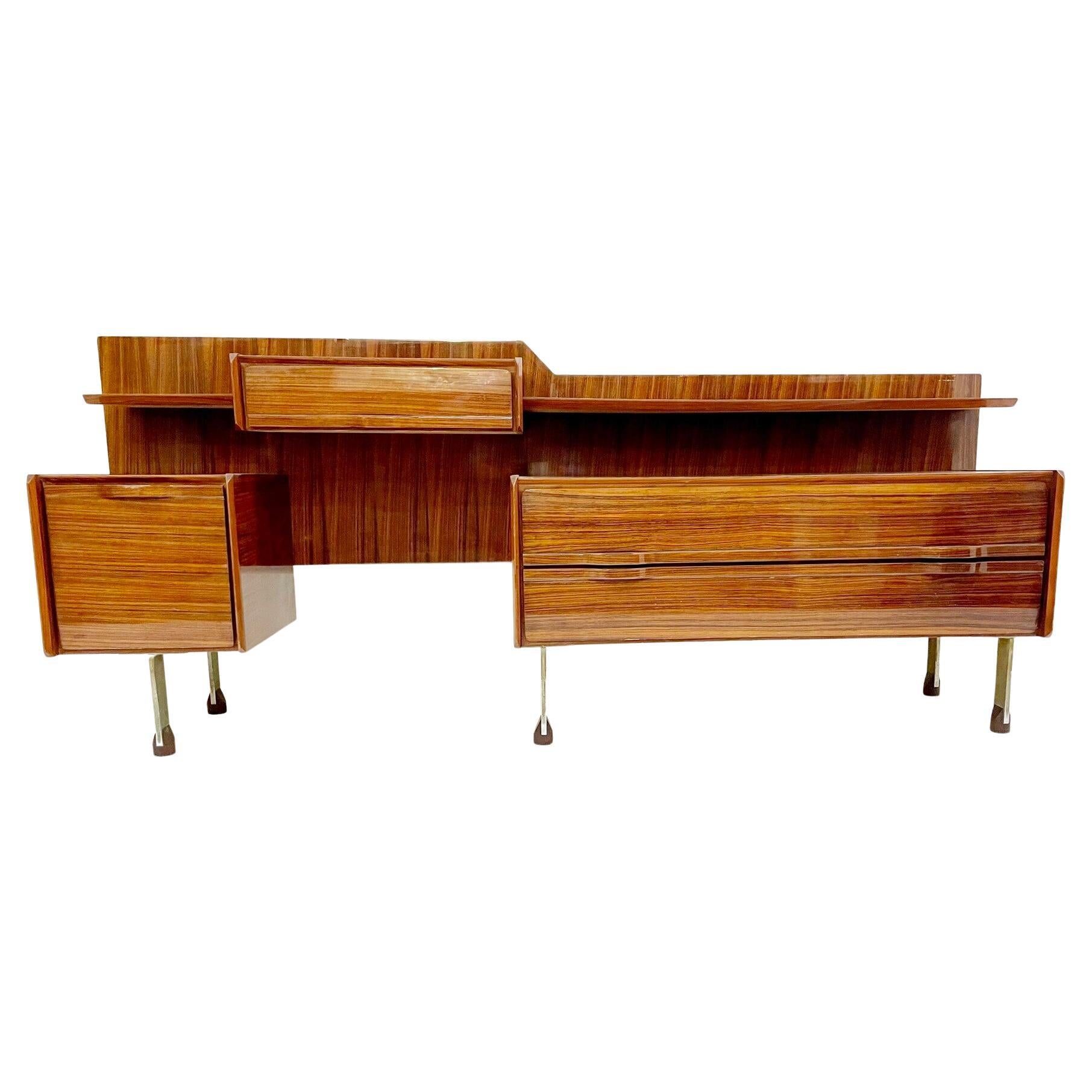 Mid-Century Modern  Lacquered Wood Sideboard - Italy 1960s For Sale