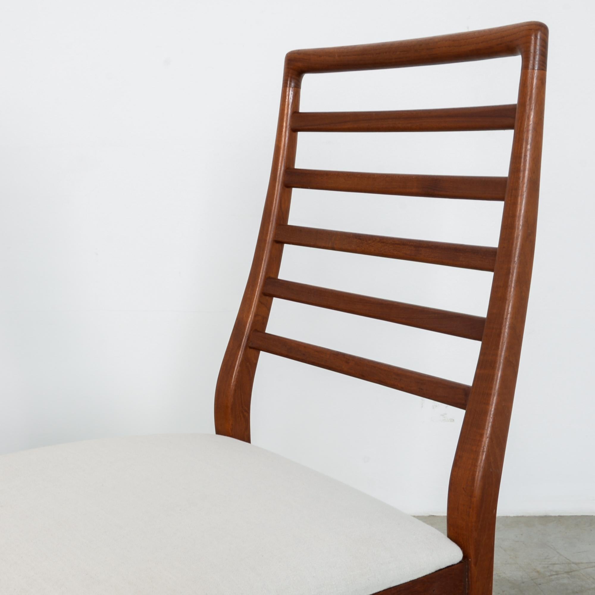 Mid-Century Modern Ladderback Danish Teak Chairs, a Pair 4