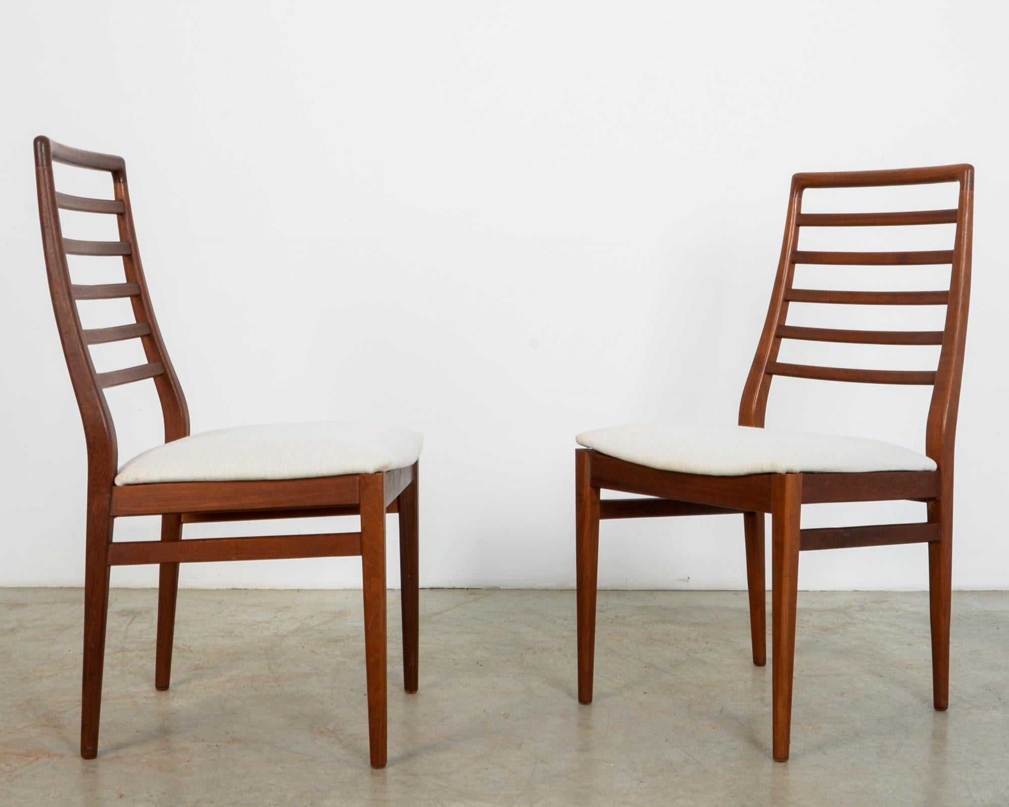 Mid-Century Modern Ladderback Danish Teak Chairs, a Pair In Good Condition In High Point, NC