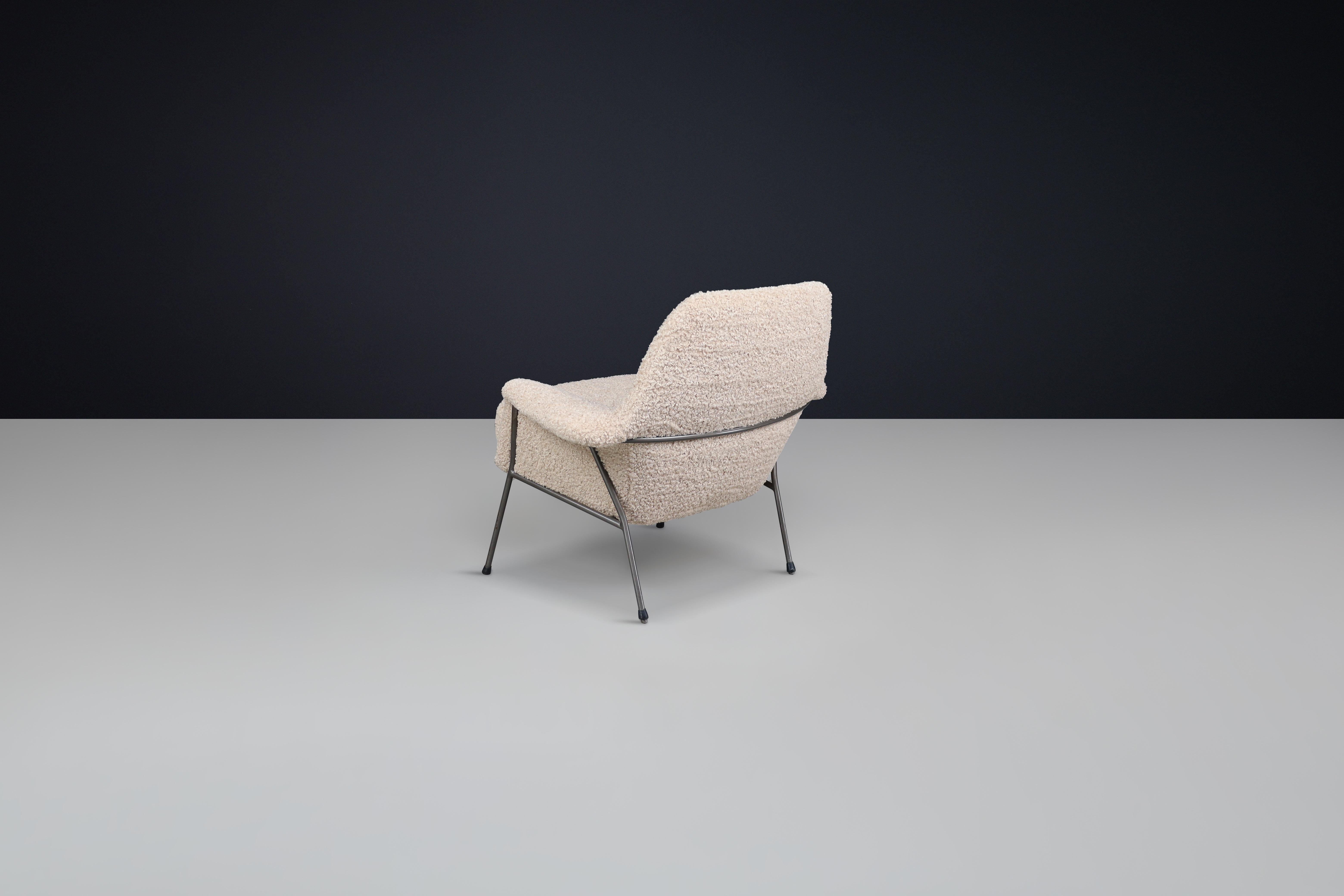 20th Century Mid-Century Modern Lady Lounge Chair in Teddy Upholstery, The Netherlands, 1960s For Sale