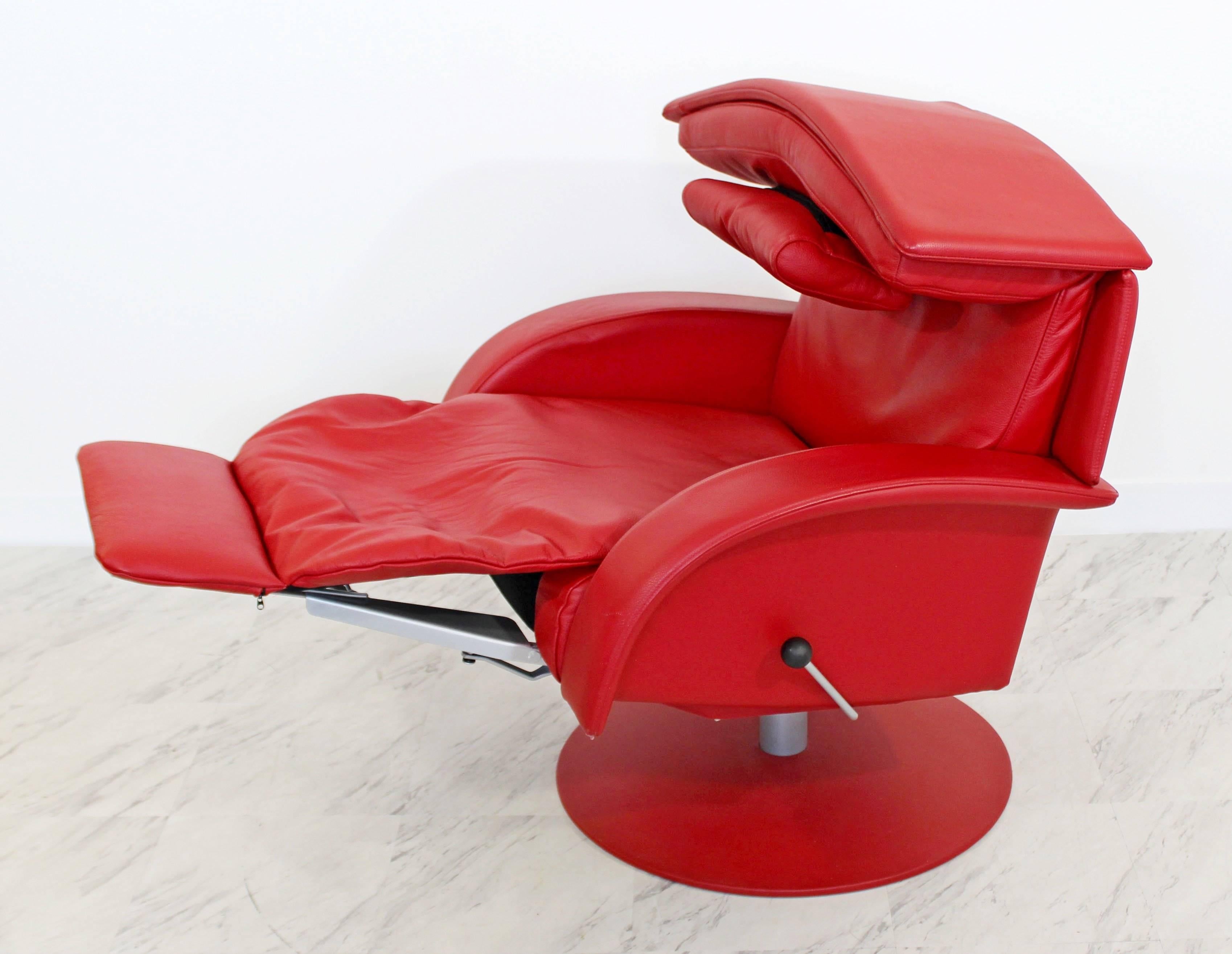 Mid-Century Modern Lafer Pair Red Leather Reclining Lounge Chairs 1970s Brazil 3