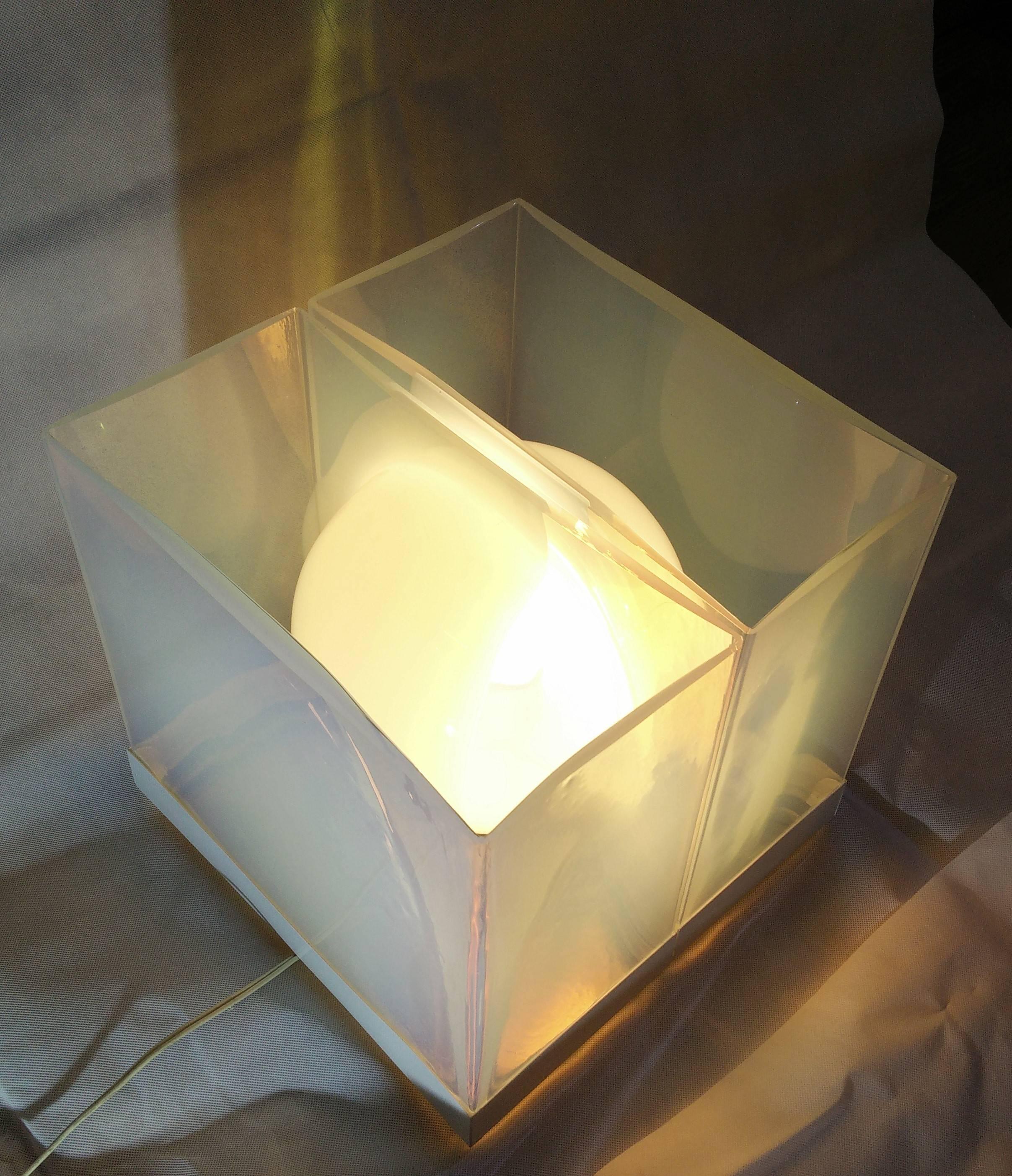 Mid-Century Modern Lamp by Carlo Nason for Mazzega in Opalescent Murano Glass 3