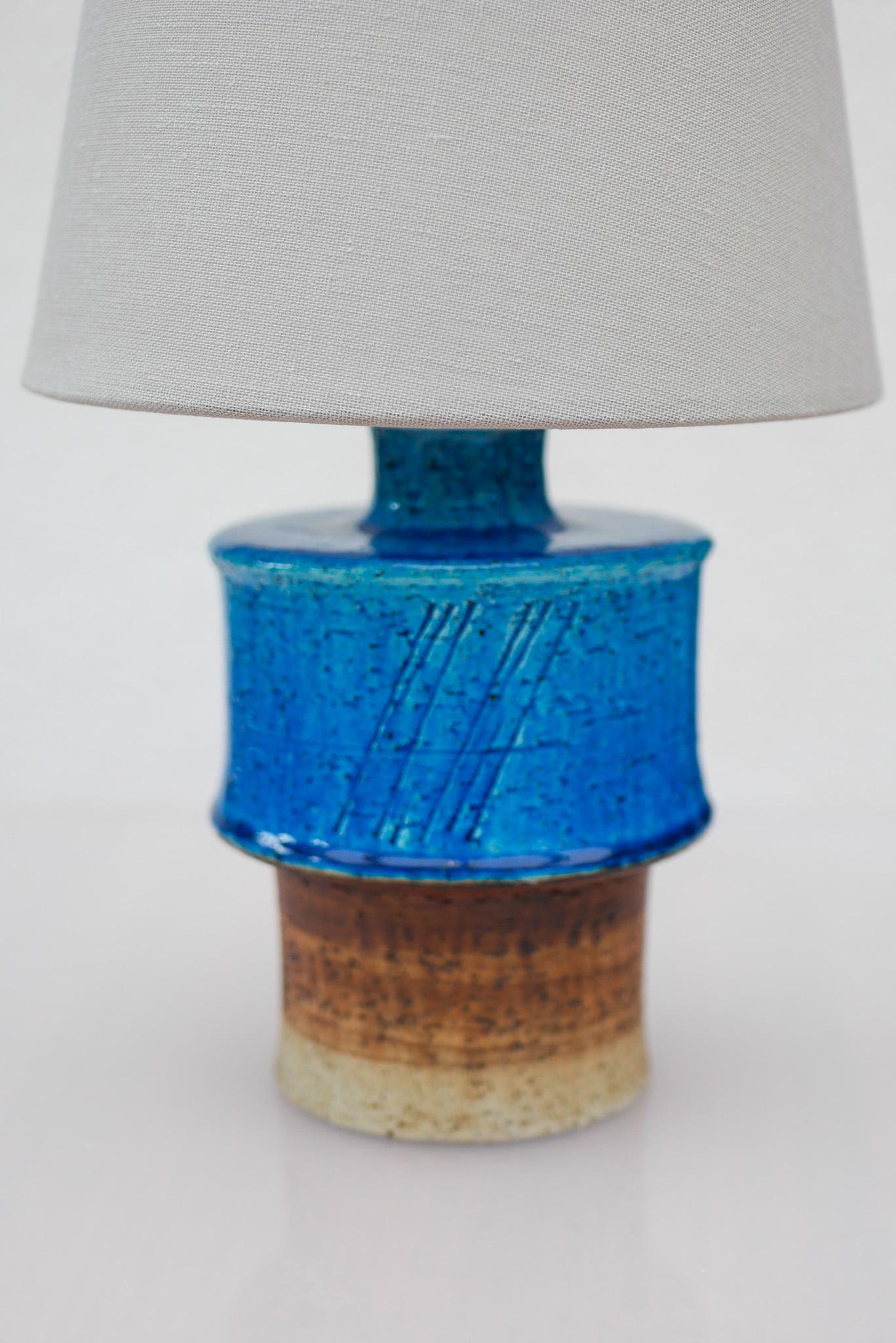 Suédois Lampe de table en poterie du milieu du siècle par Inger Persson Rörstrand, Suède en vente